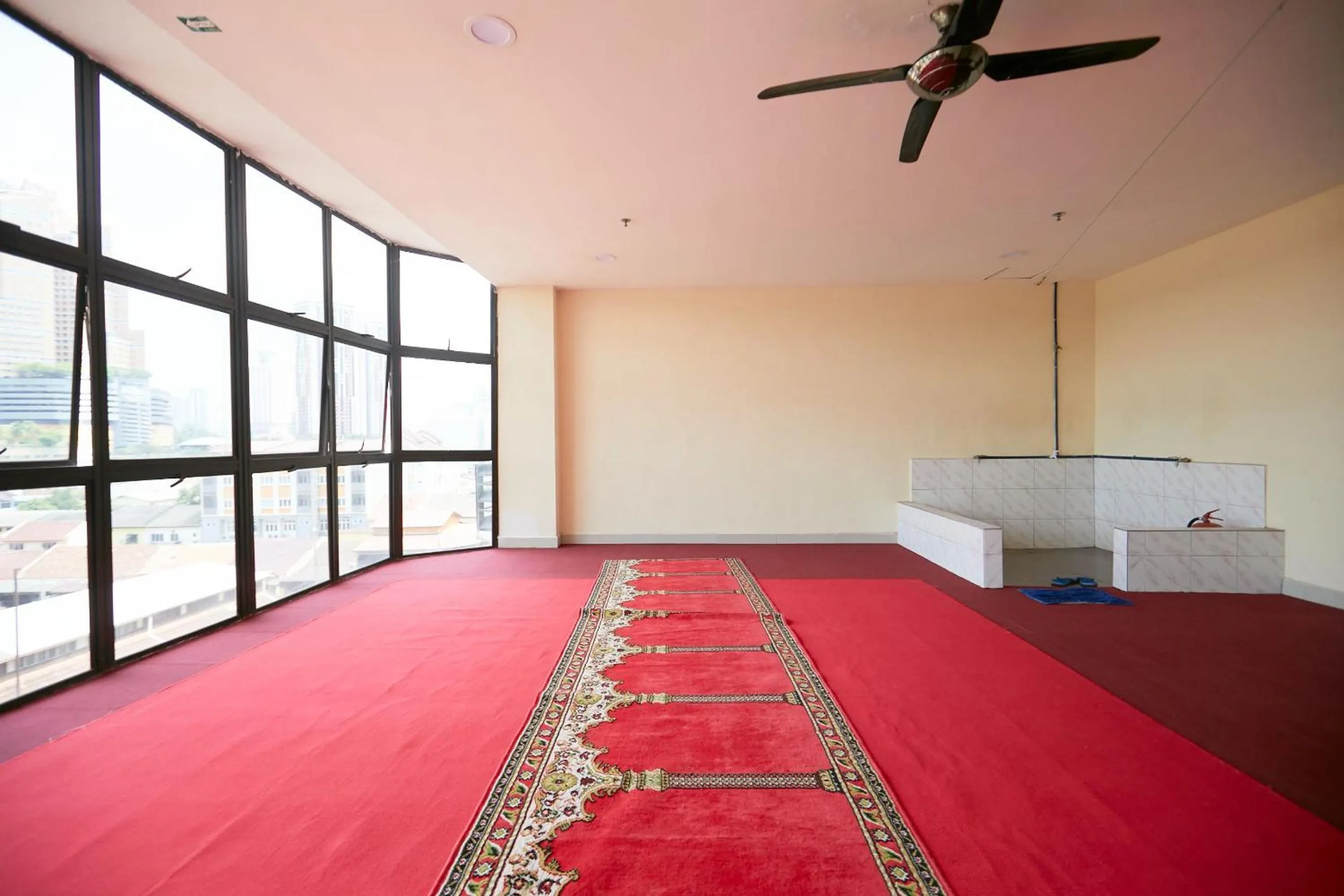 Area and facilities in Dolphin Hotel, Chow Kit Kuala Lumpur