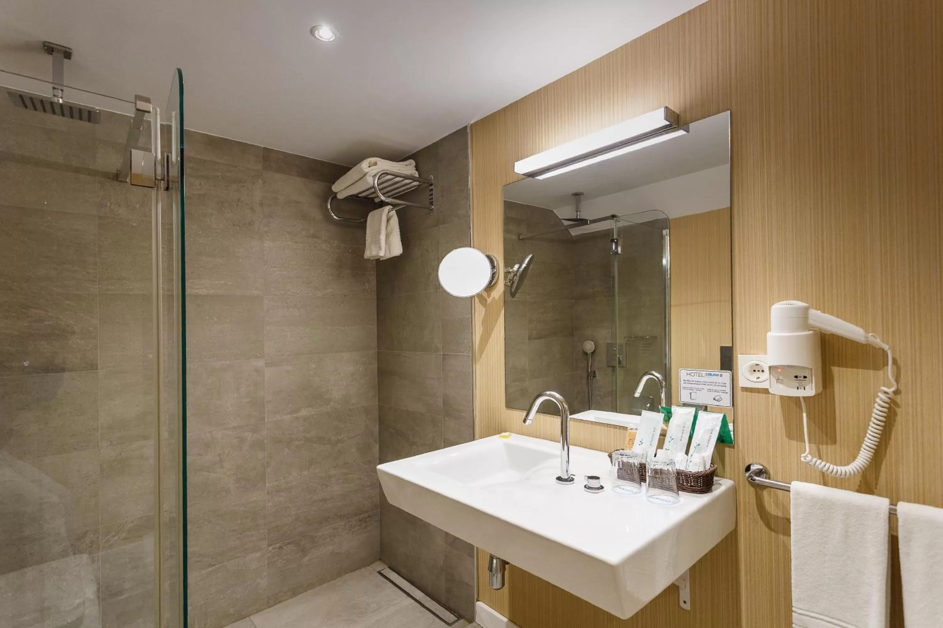 Hot Tub in Hotel Comfort Dauro 2