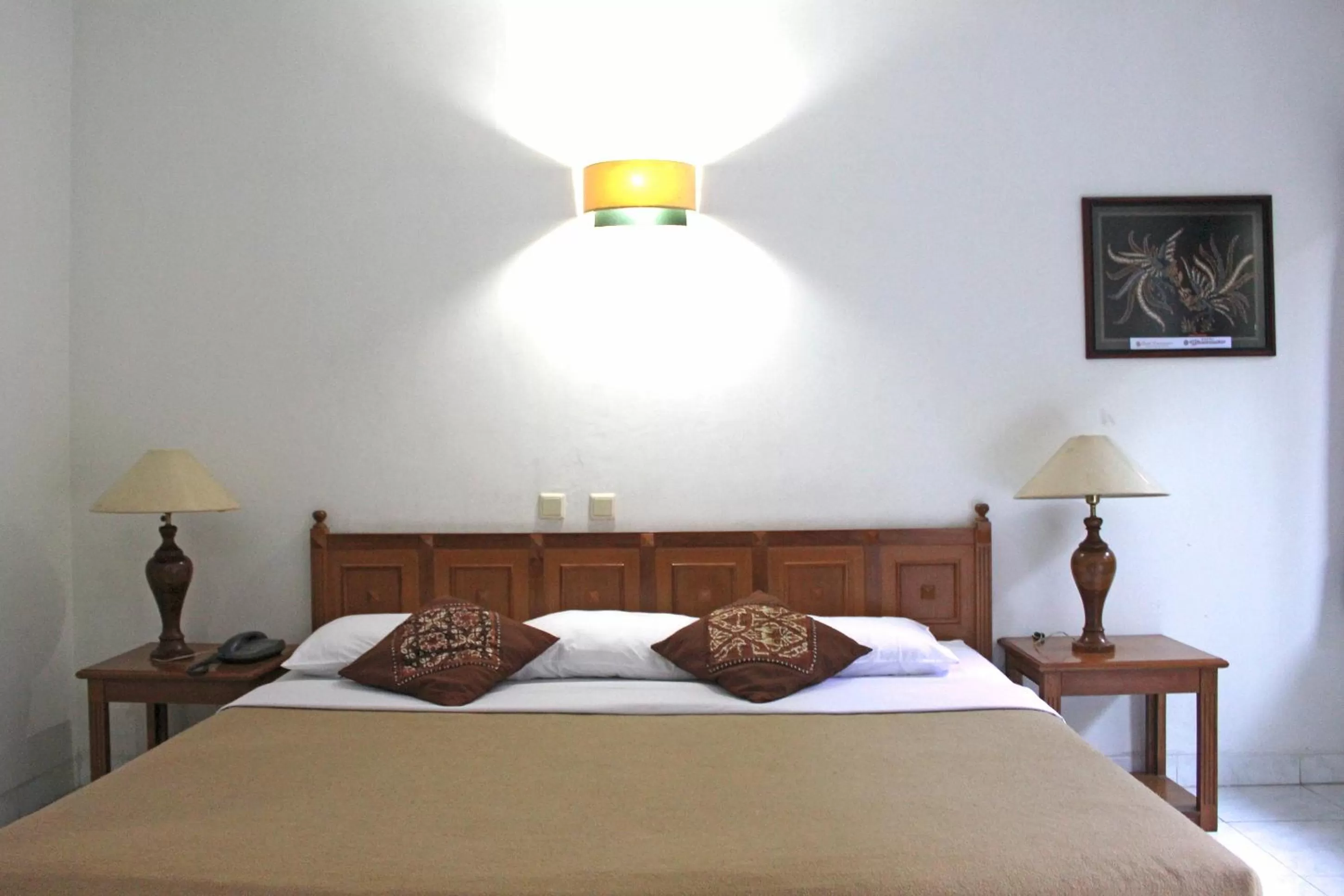 Decorative detail, Bed in Hotel Winotosastro Garden