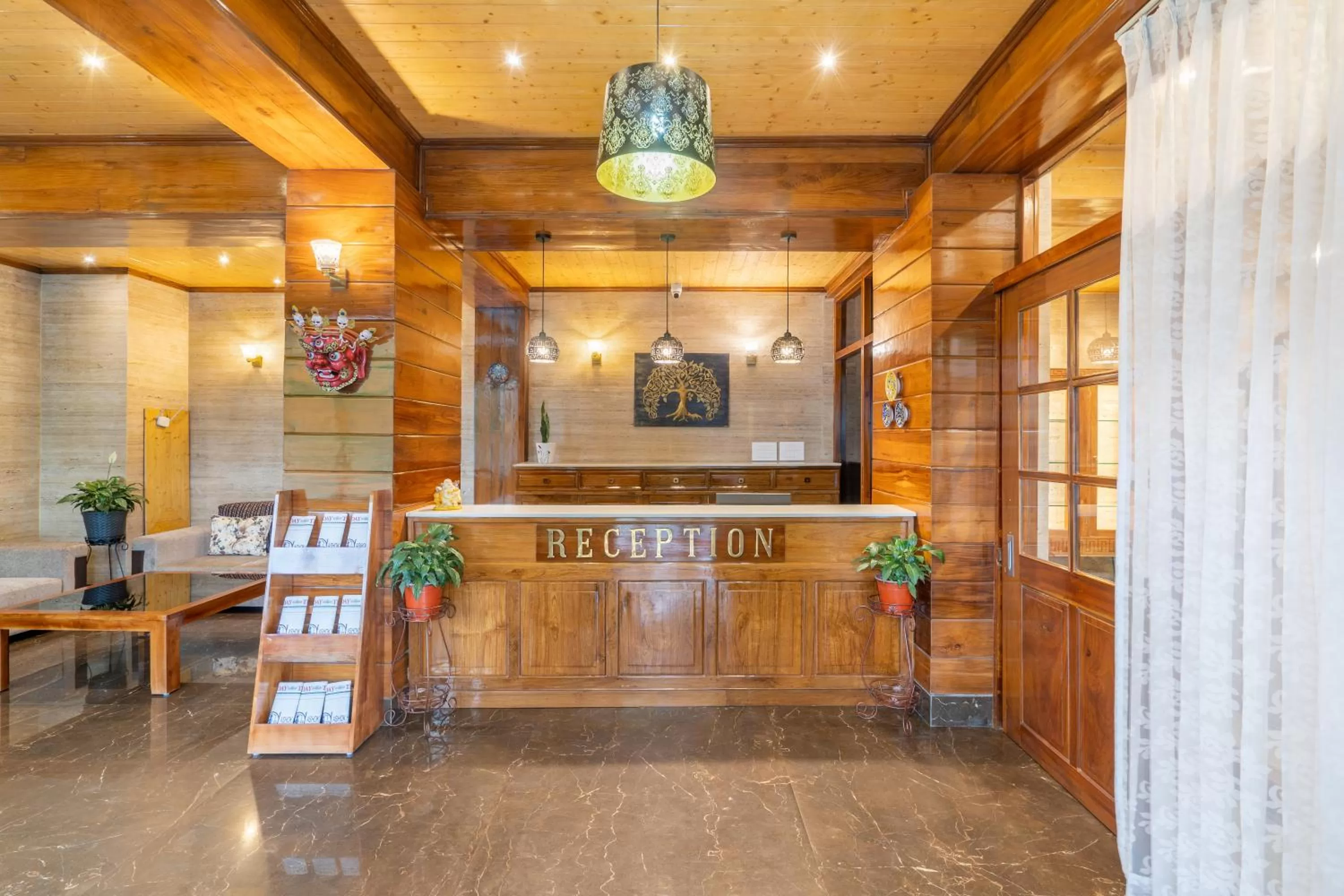 Staff, Lobby/Reception in Summit Alpine Abode Hotel