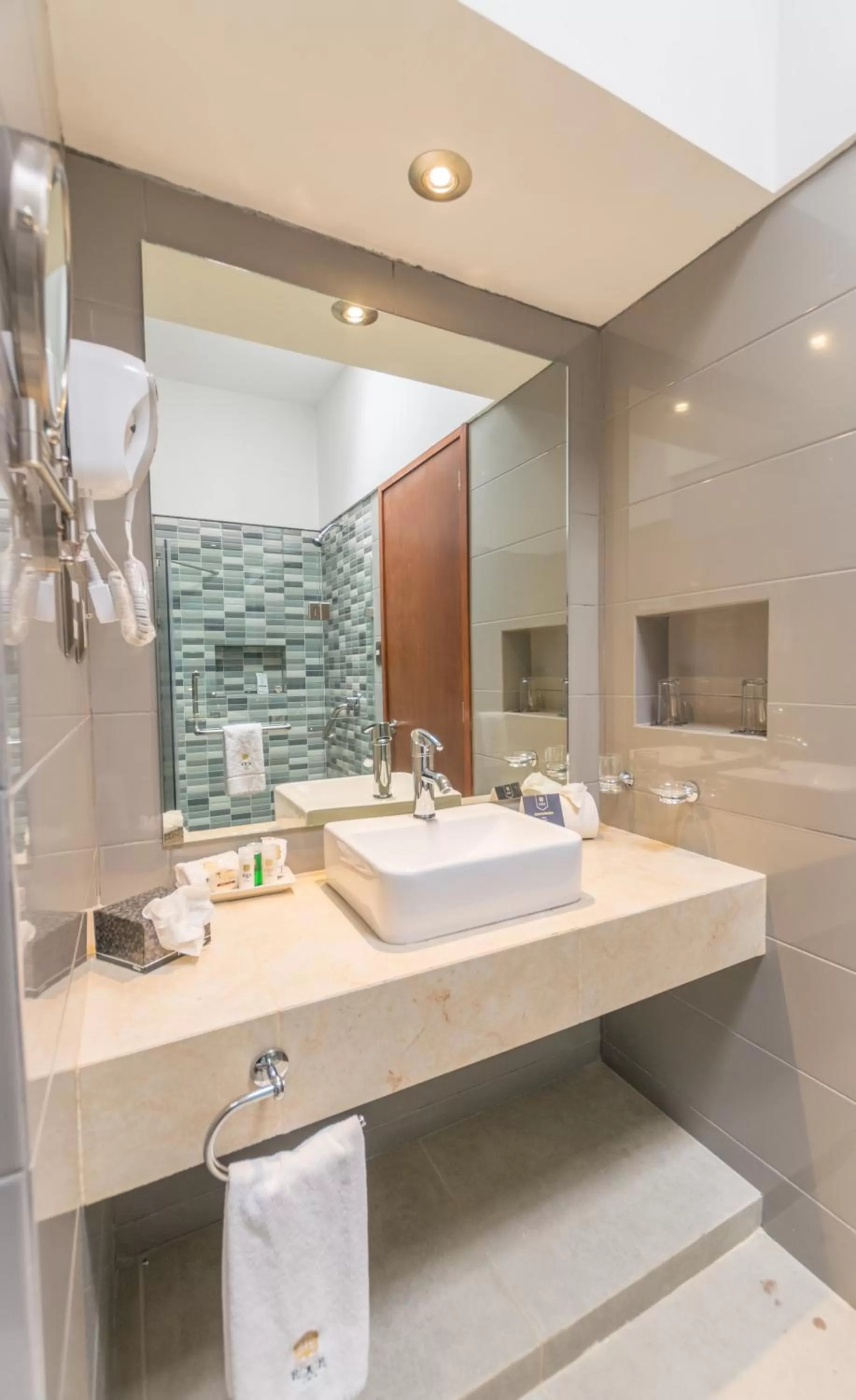 Bathroom in Hotel Ecce Inn & Spa