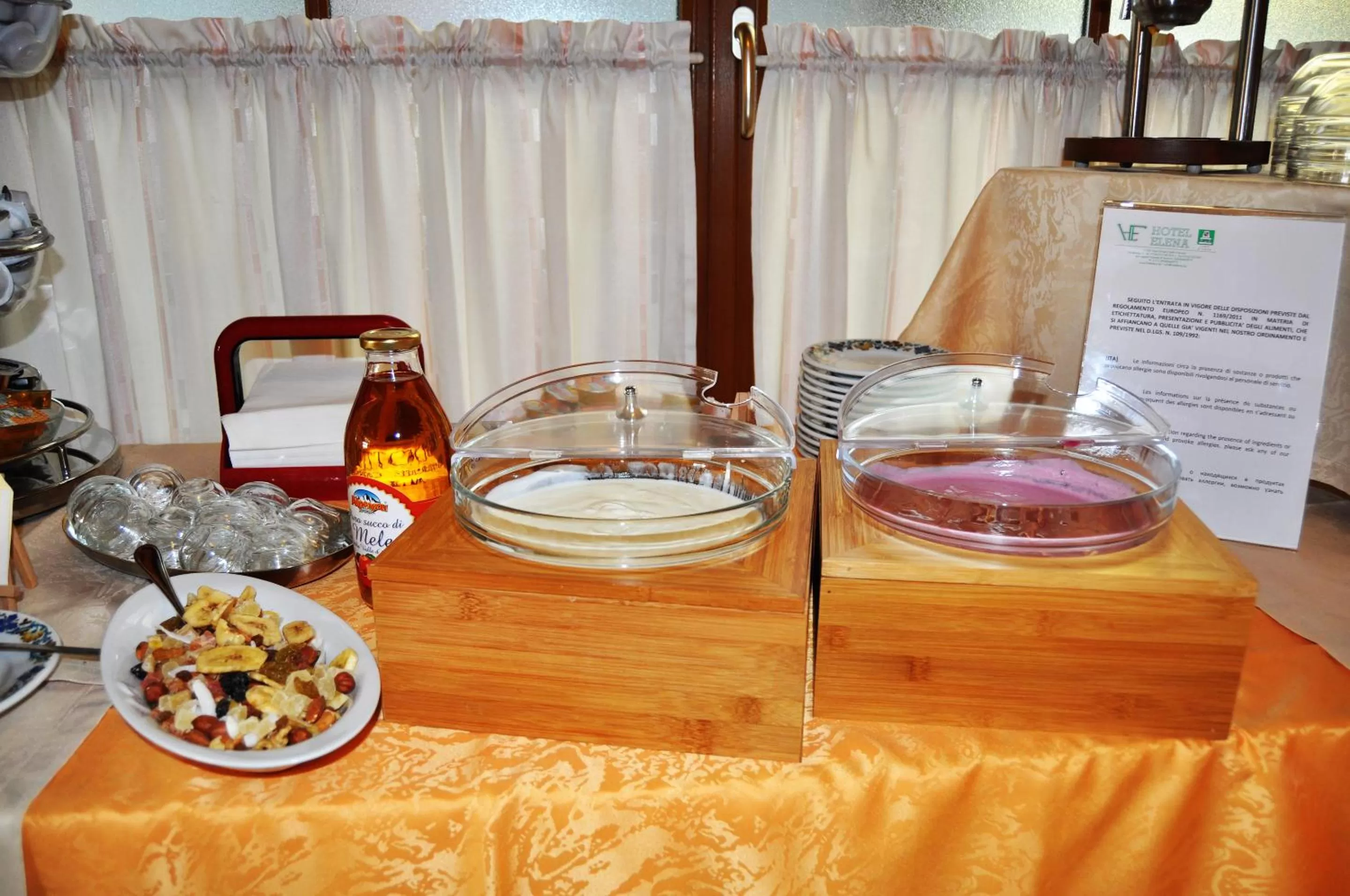 Buffet breakfast in Hotel Elena