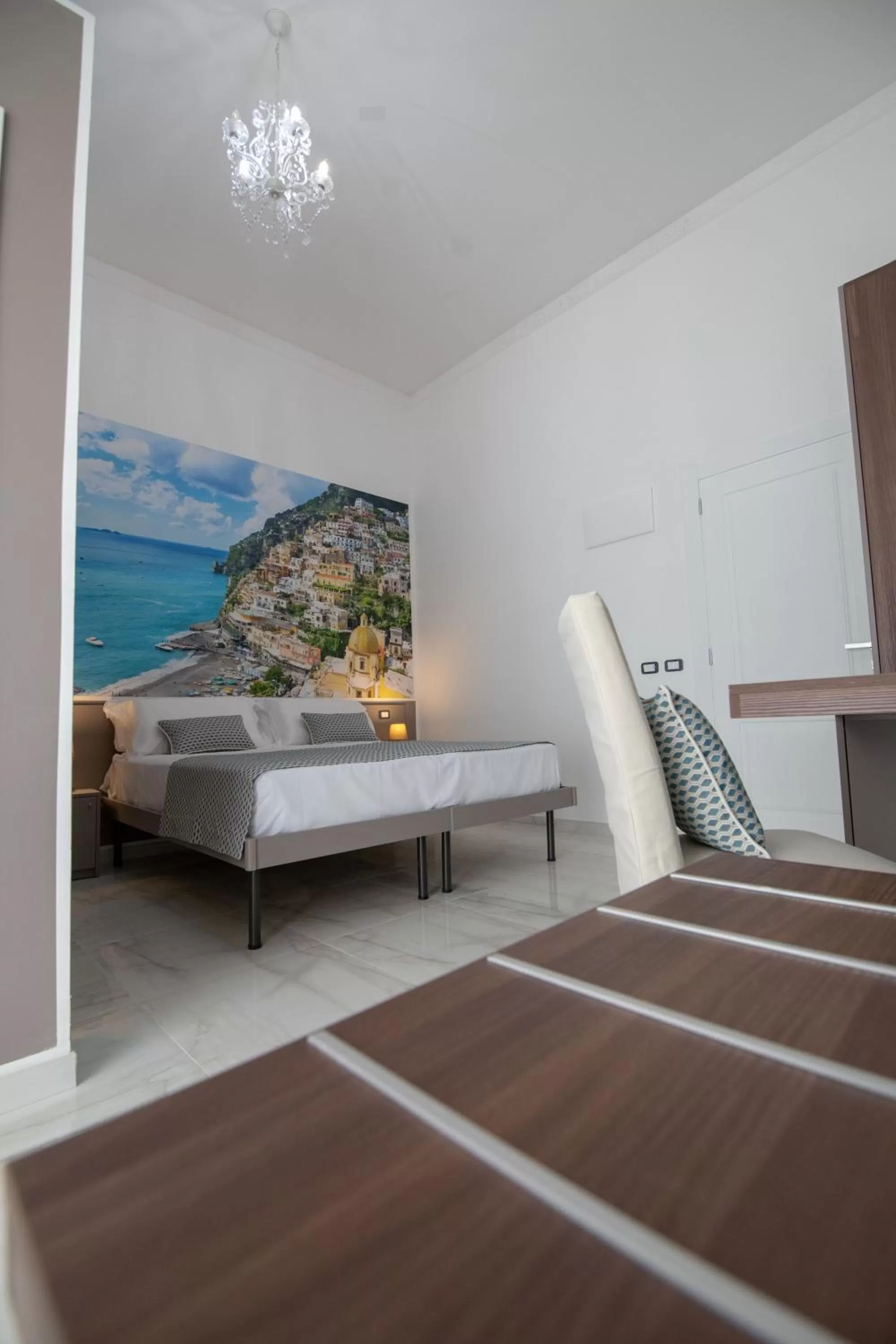 Photo of the whole room, Bed in Palazzo Caracciolo del Sole