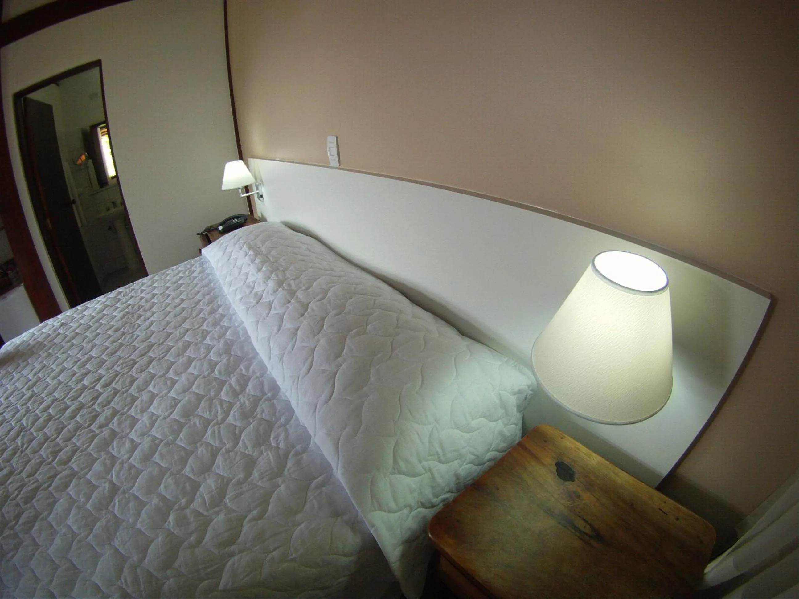 Photo of the whole room, Bed in Hotel Coquille
