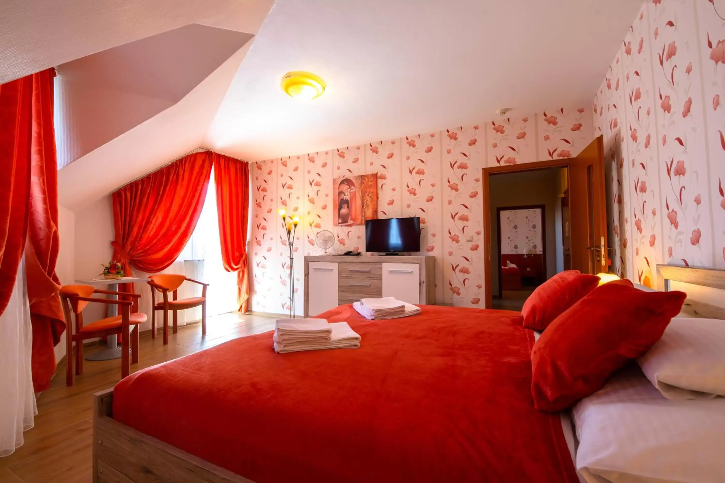 Deluxe Two-Bedroom Apartment - single occupancy in Hotel Orchidea Spa & Wellness Deluxe Two-Bedroom Apartment - single occupancy in Hotel Orchidea Spa & Wellness