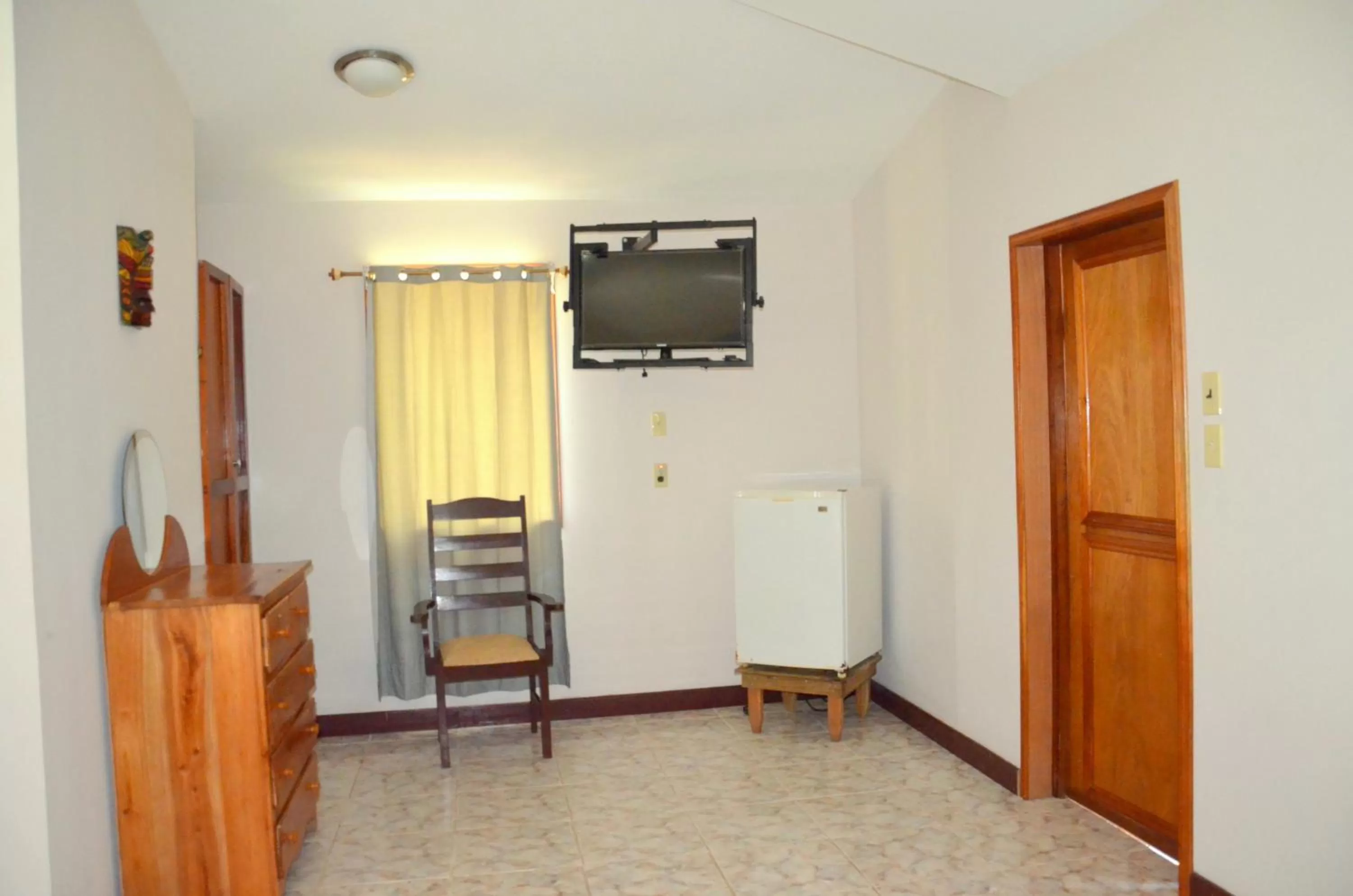 TV and multimedia in The Log Cab-Inn