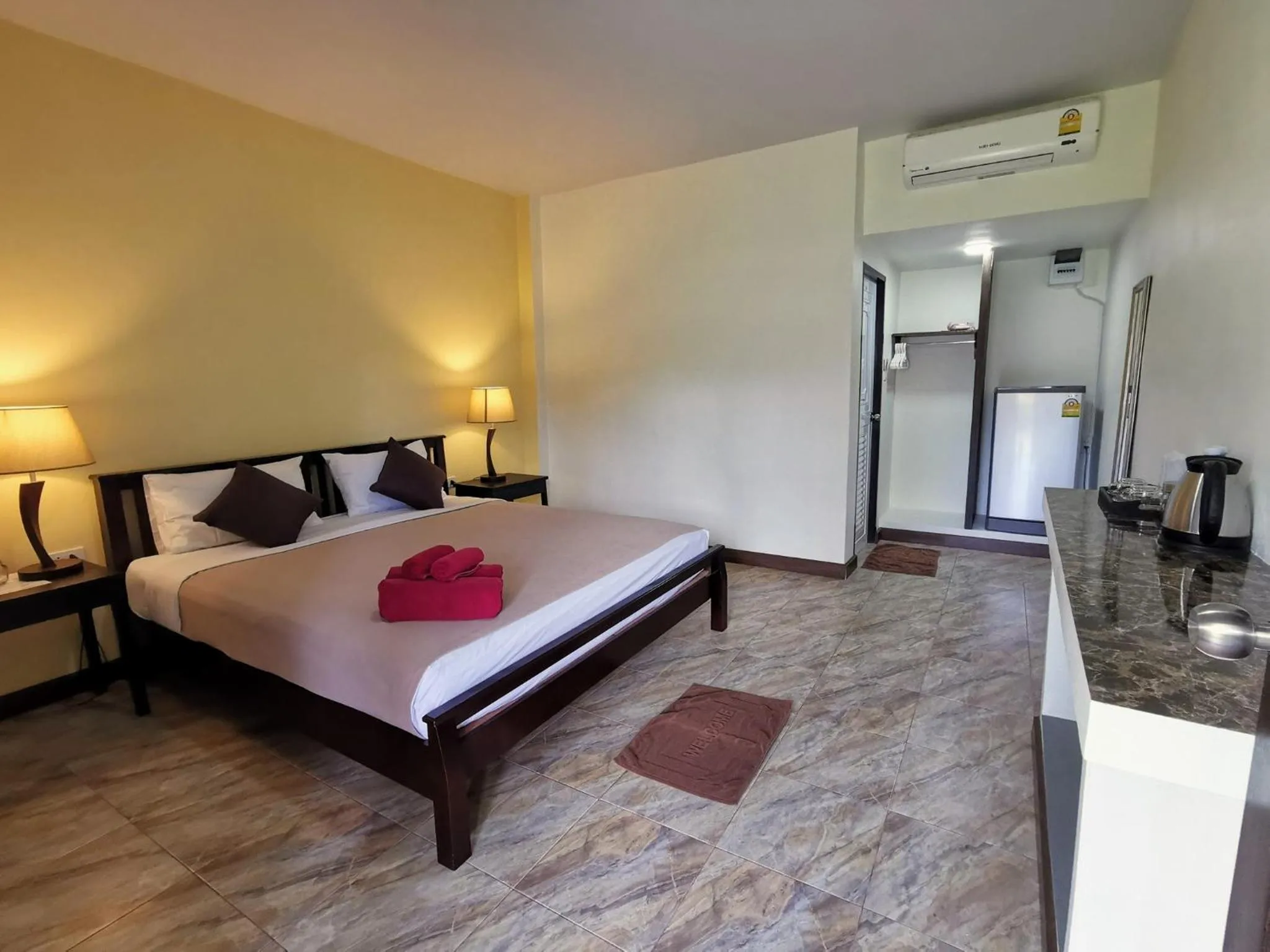 Bedroom, Bed in SER-EN-DIP-I-TY - SHA Extra Plus