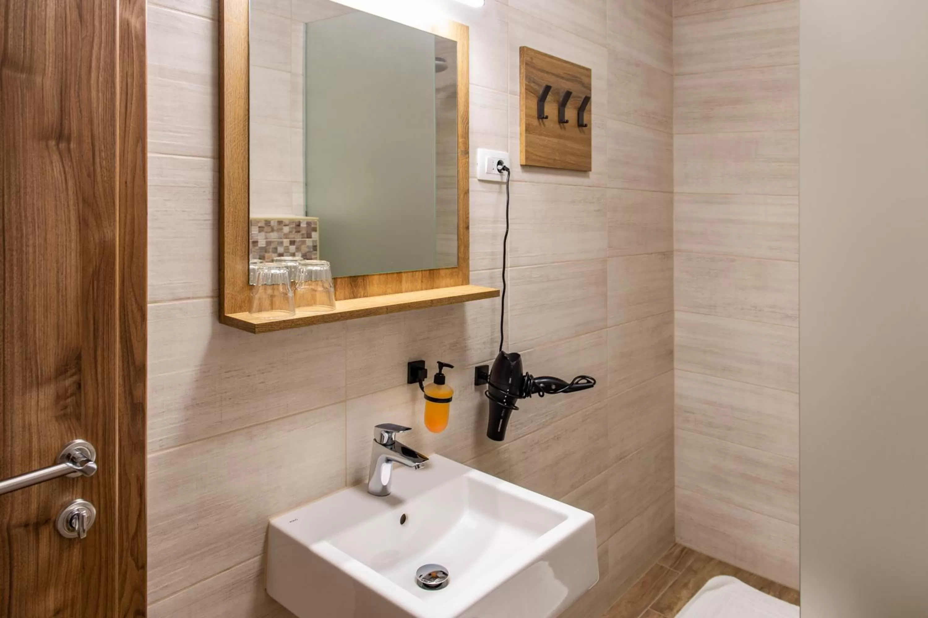 Shower in Vila Marin Miler