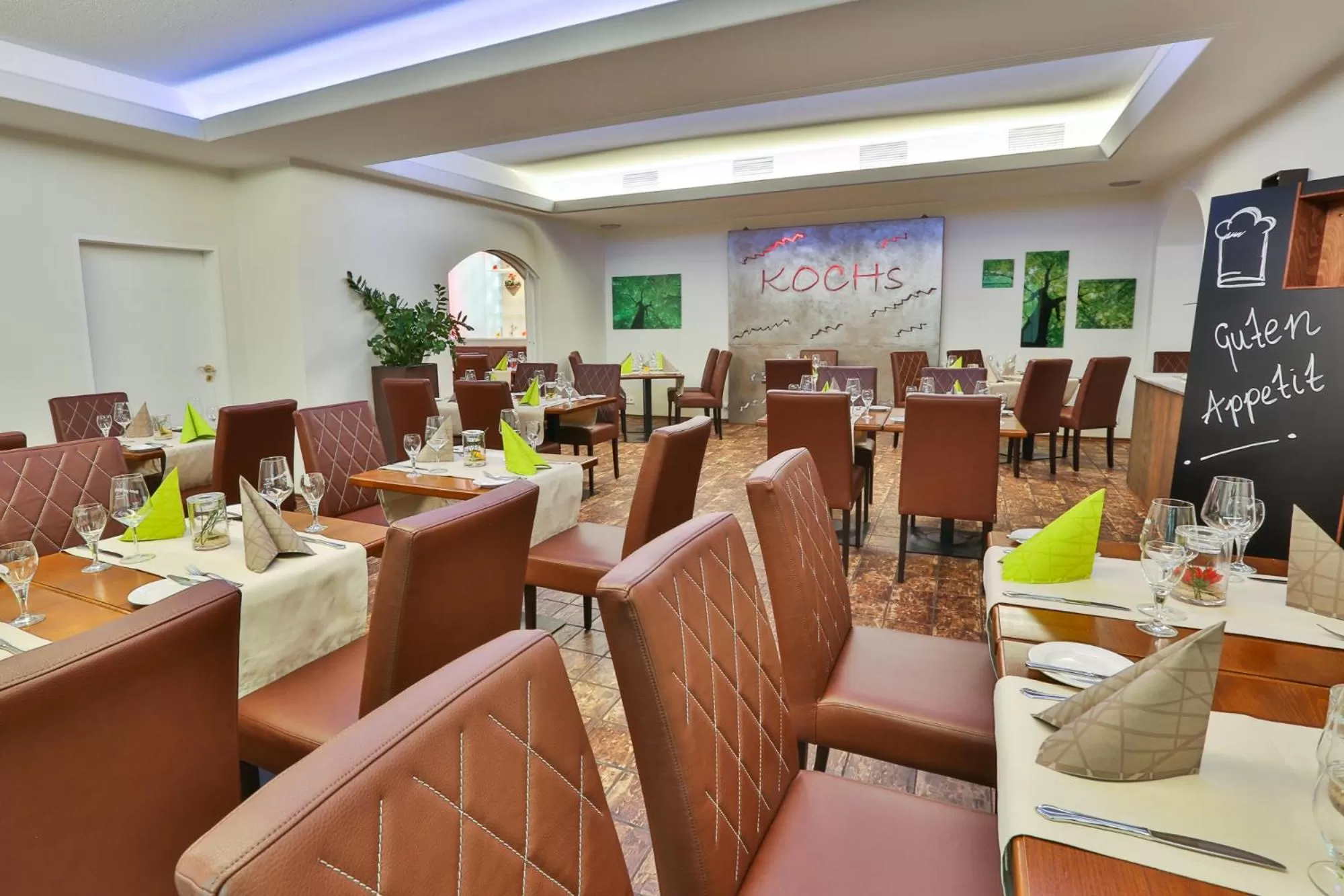Restaurant/places to eat in Hotel zur Pfalz