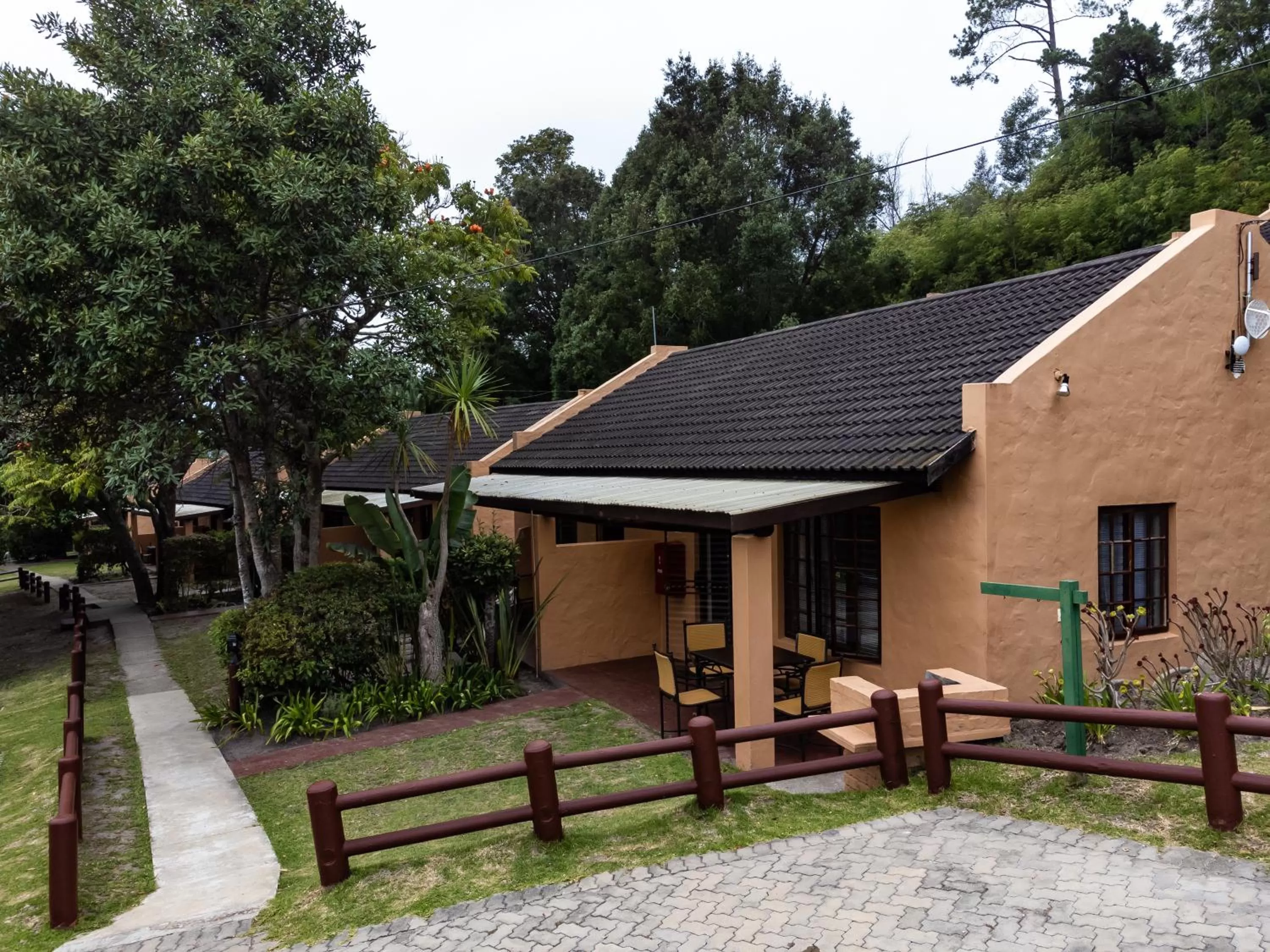 Property building in Gooderson Knysna Chalets