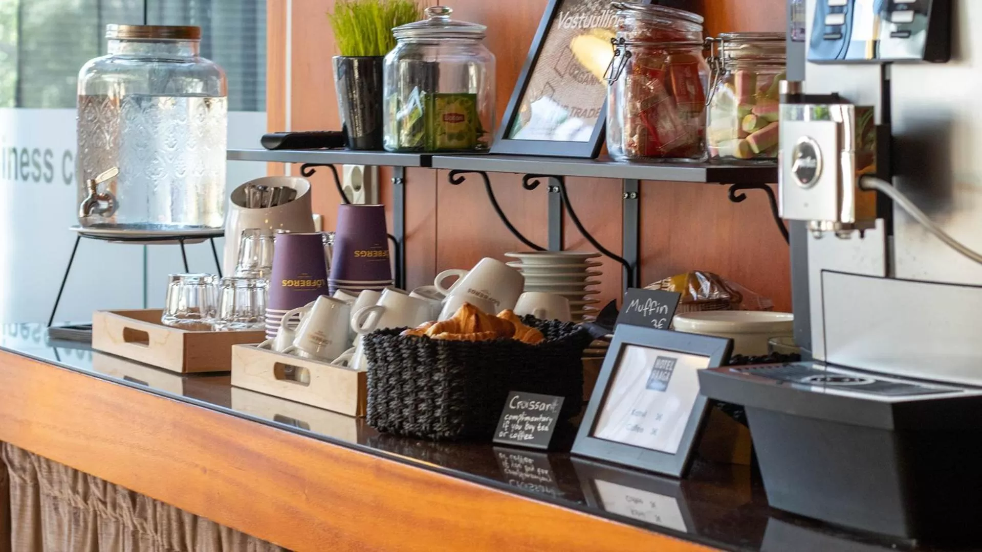 Lobby or reception in Hotel Haaga Central Park