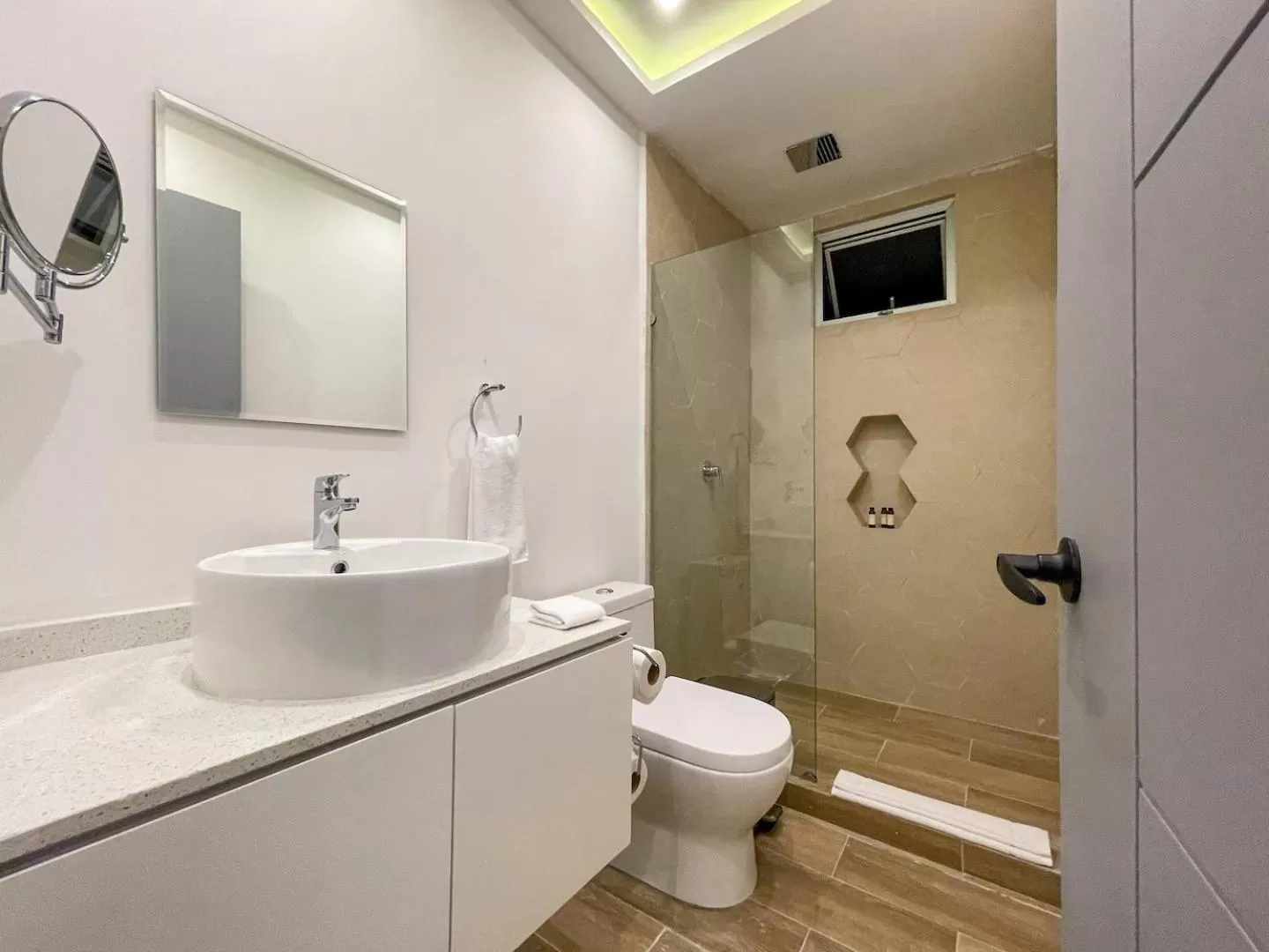 Bathroom in Apartamentos