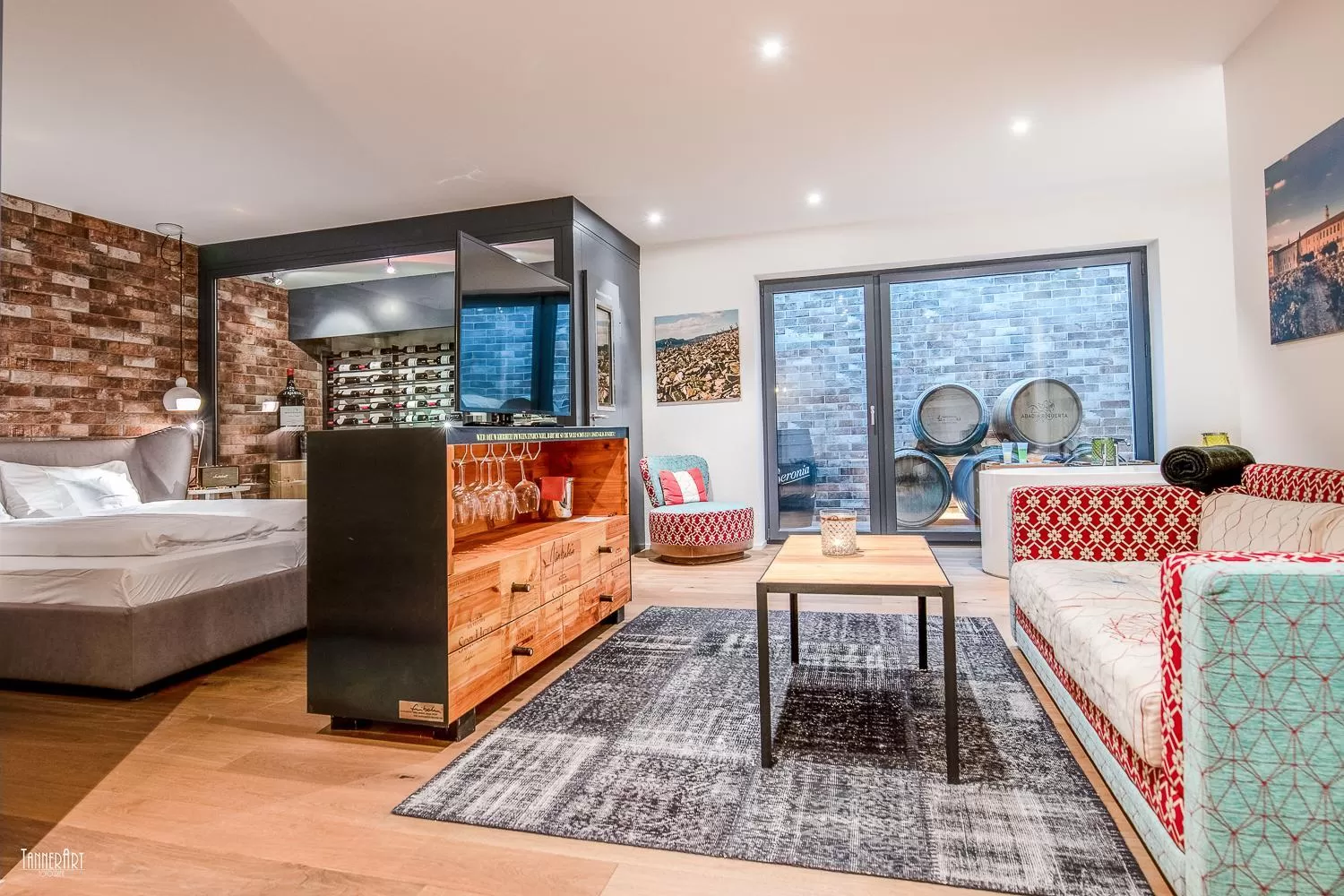 Living room, Bed in Hirschen Erlinsbach Swiss Quality