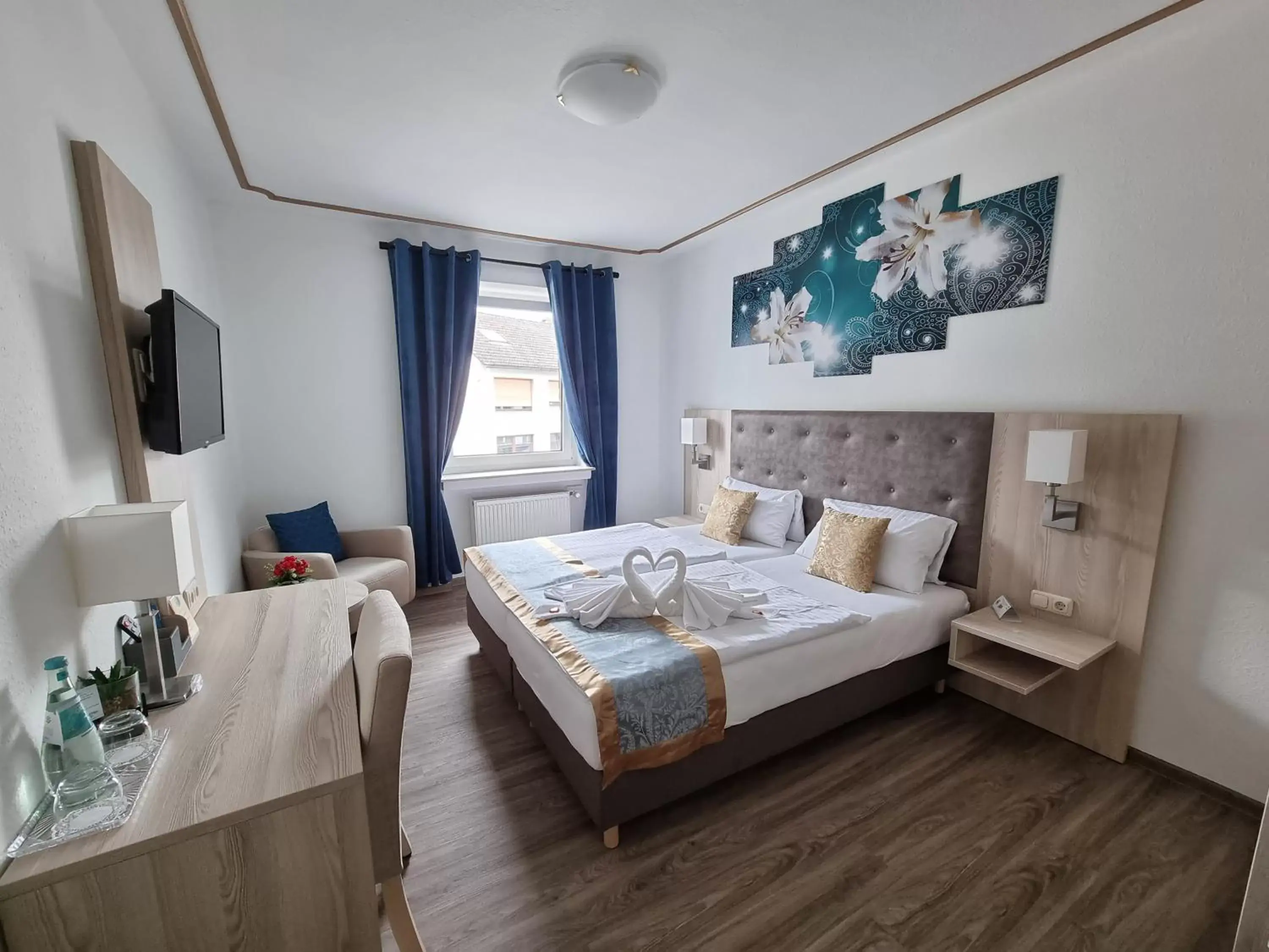 Deluxe Double Room in Hotel Medebach - Zum Schwanenkönig Deluxe Double Room in Hotel Medebach - Zum Schwanenkönig