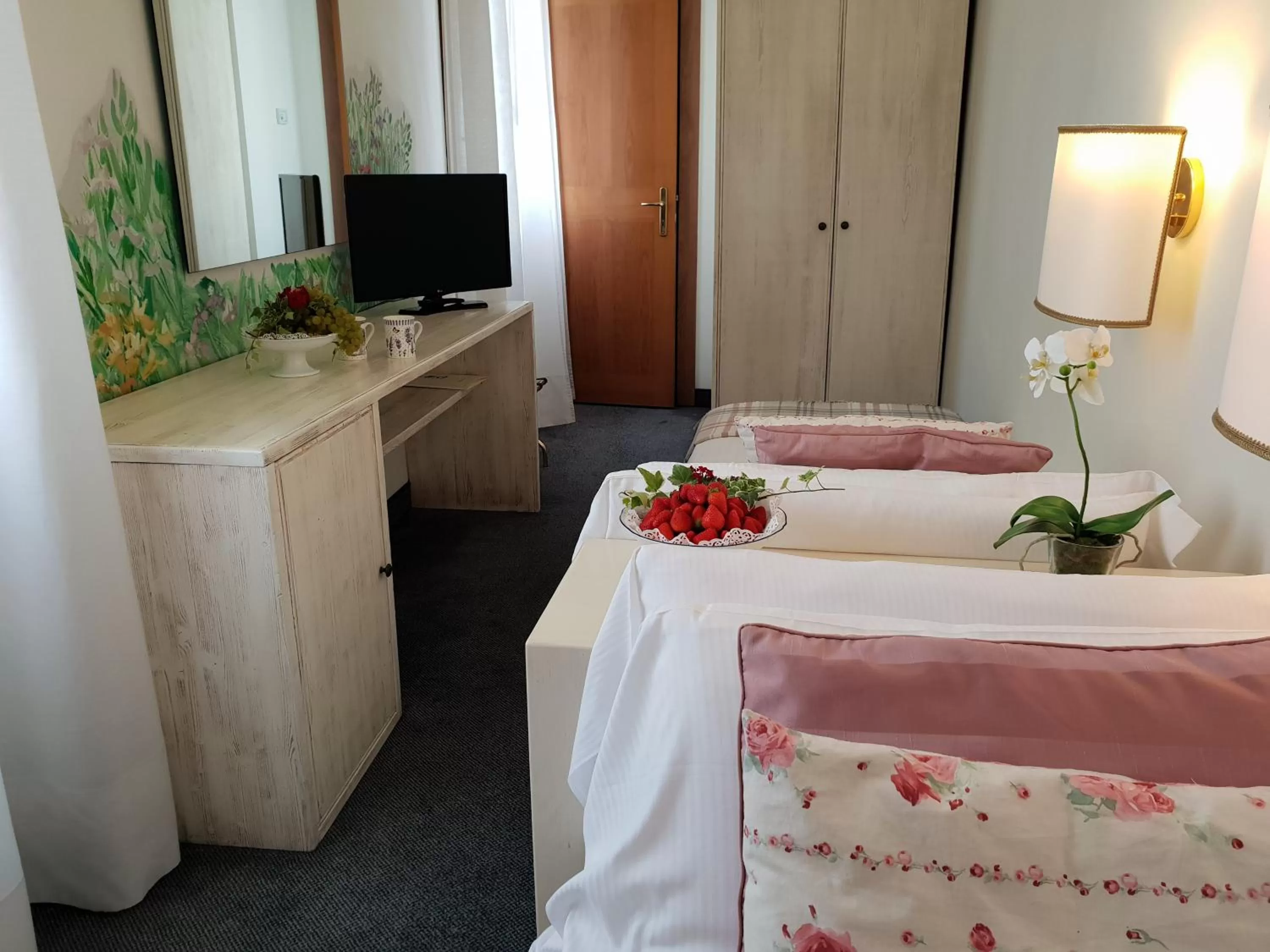 Bedroom, Bed in Albergo Al Moretto