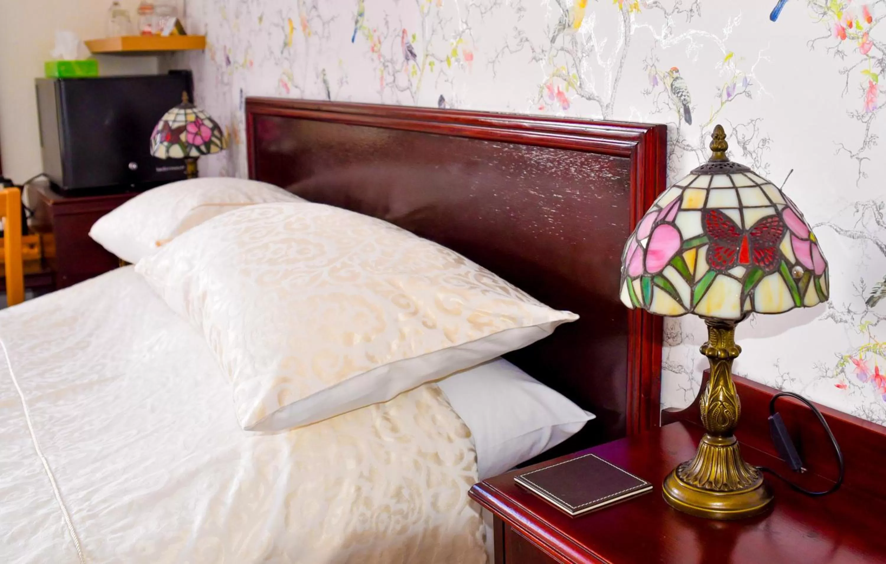 Bedroom, Bed in Grange Bank House