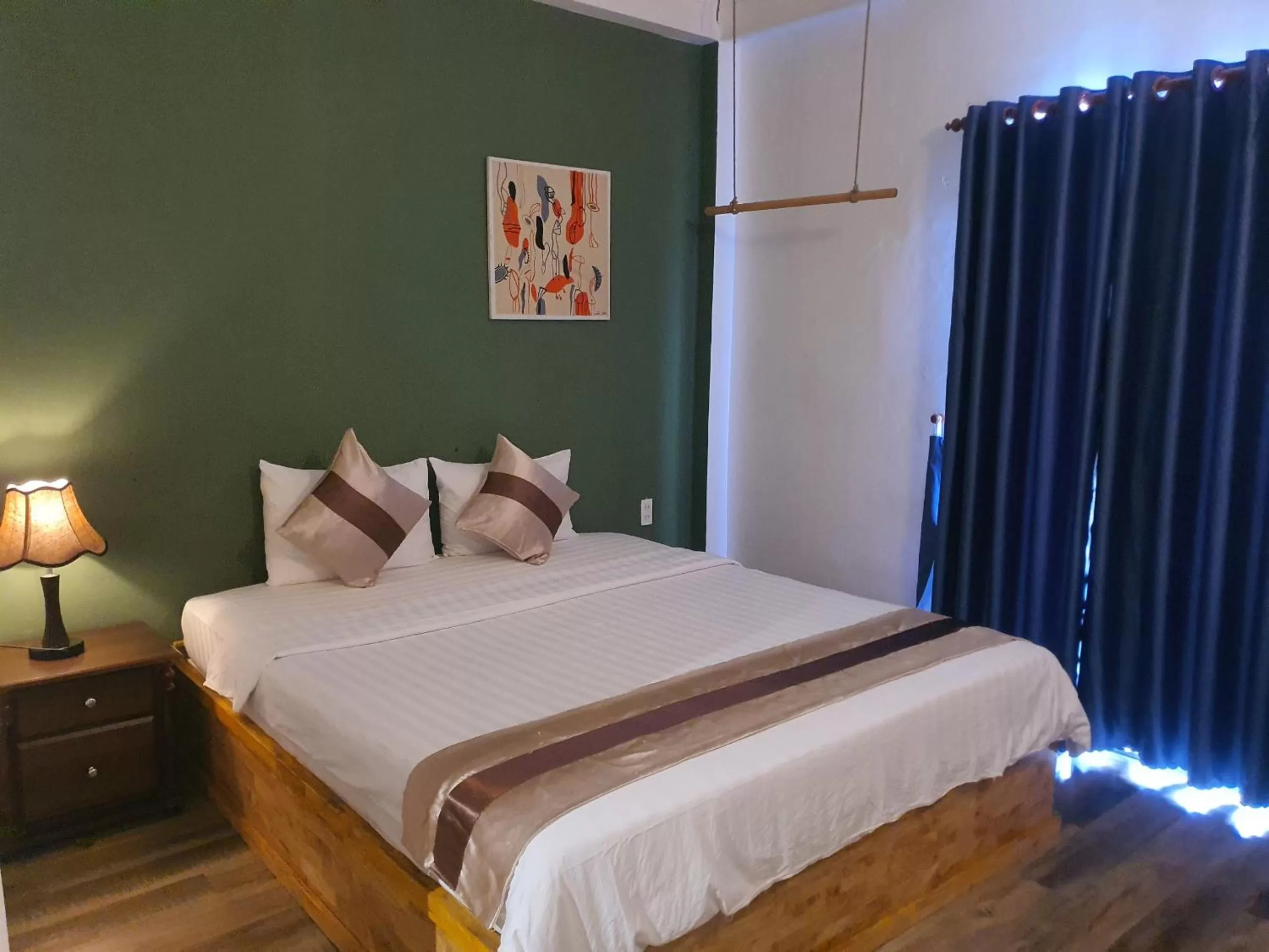 Photo of the whole room, Bed in The 1- Tony saigon Hotel