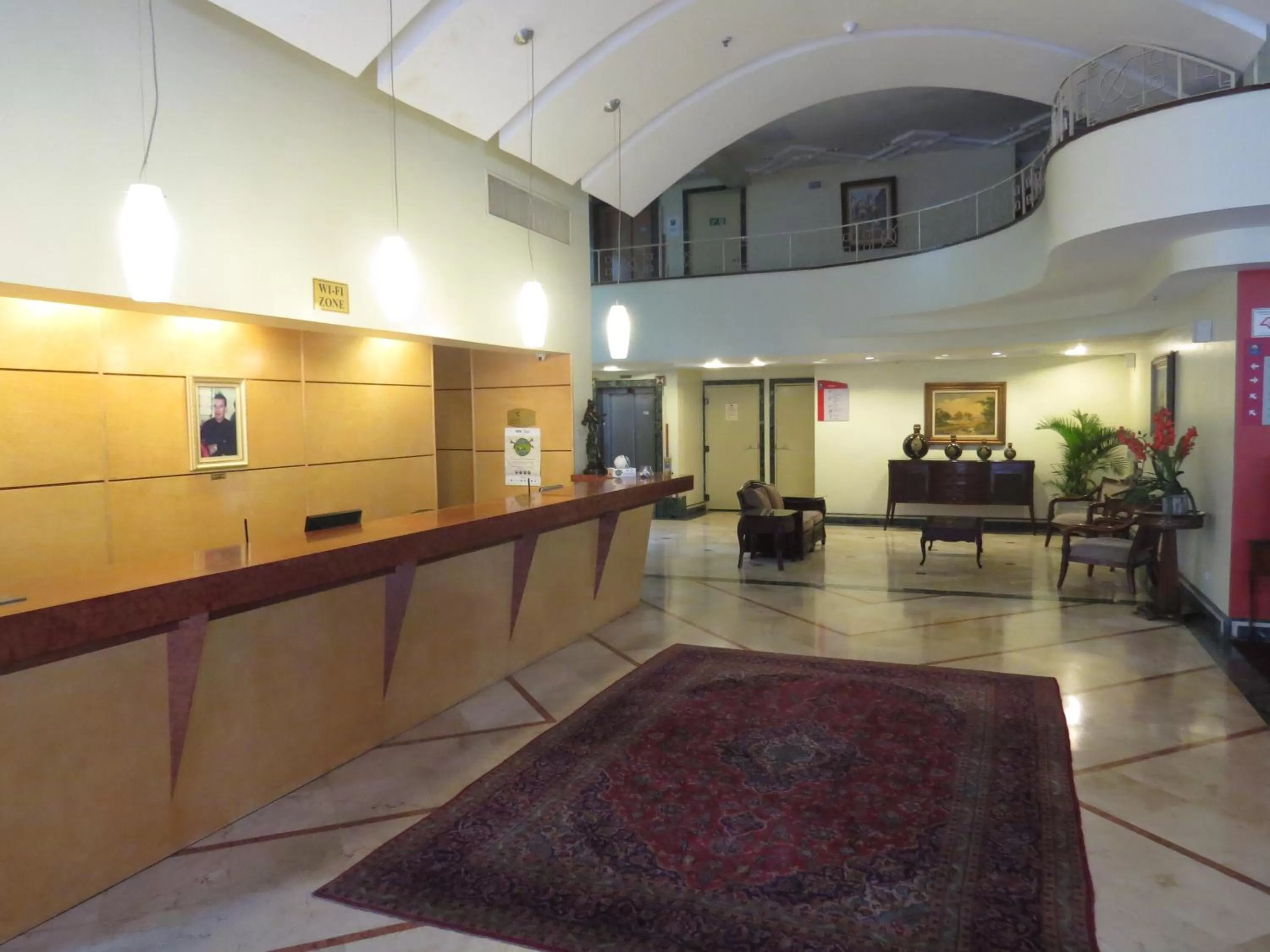 Lobby or reception in Carlton Plaza São José dos Campos