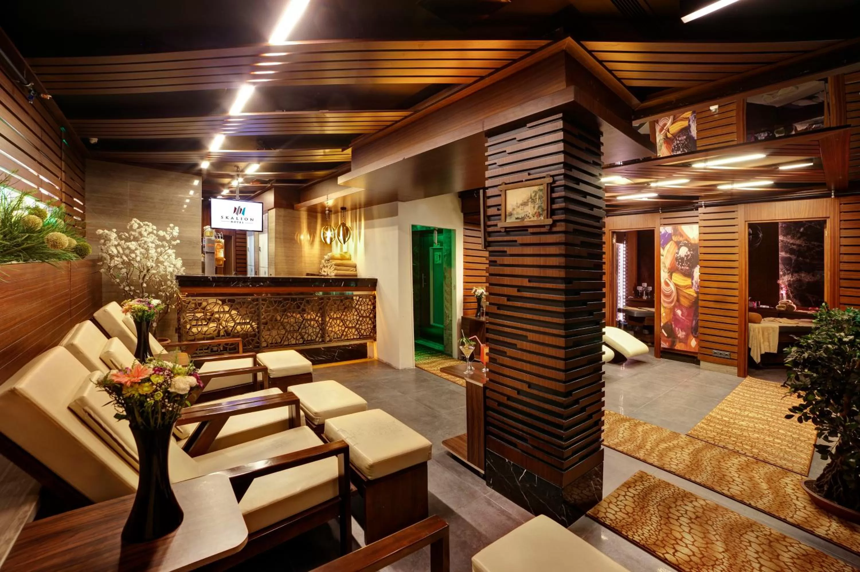 Lobby or reception in Skalion Hotel