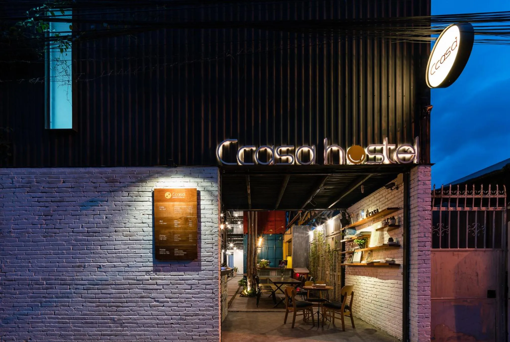 Facade/entrance in Ccasa Hostel