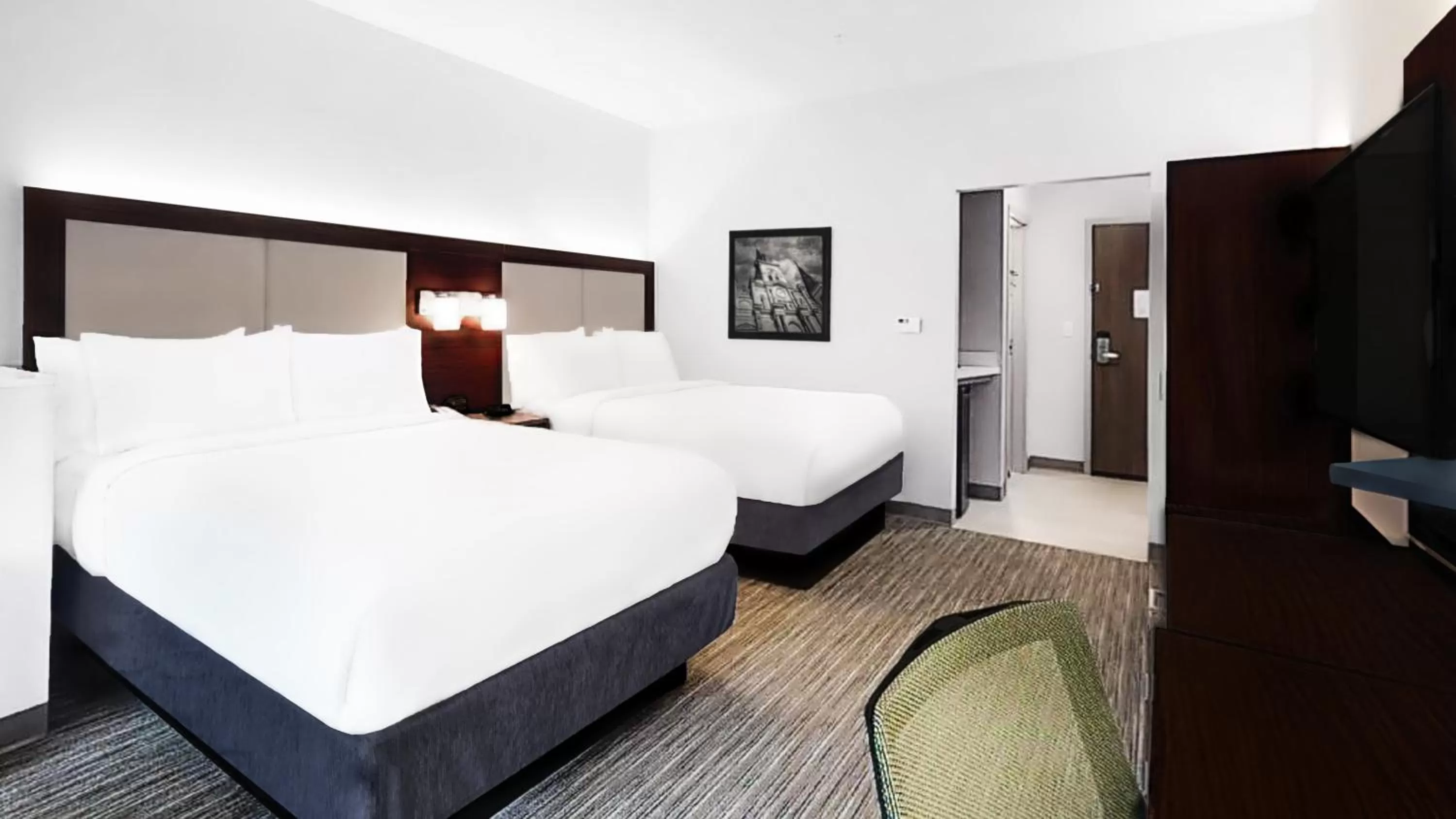 Photo of the whole room, Bed in Holiday Inn Express & Suites - Chalmette - New Orleans S by IHG