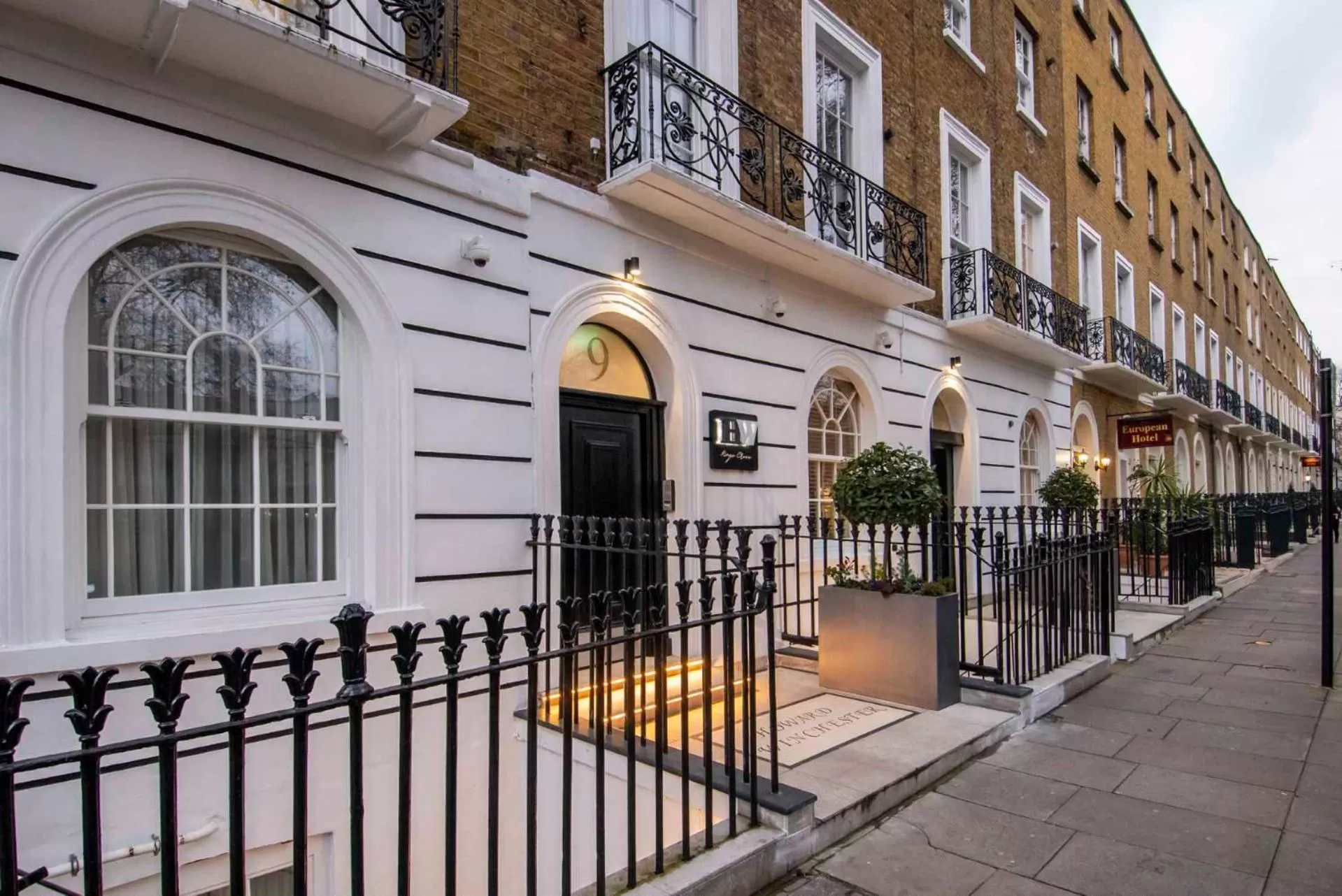 Facade/entrance in Howard Winchester Hotel