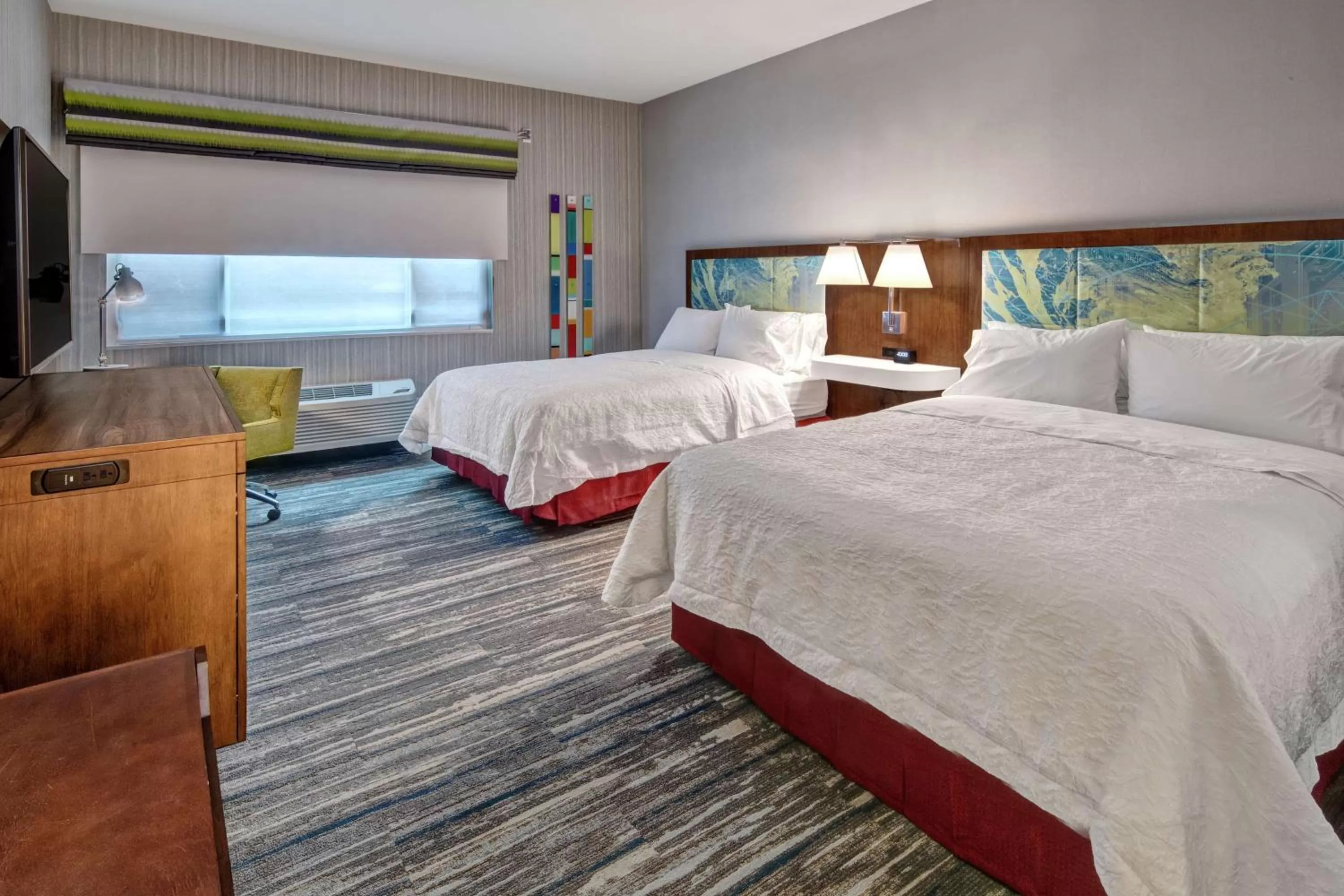 Bedroom, Bed in Hampton by Hilton Encinitas-Cardiff Encinitas, CA
