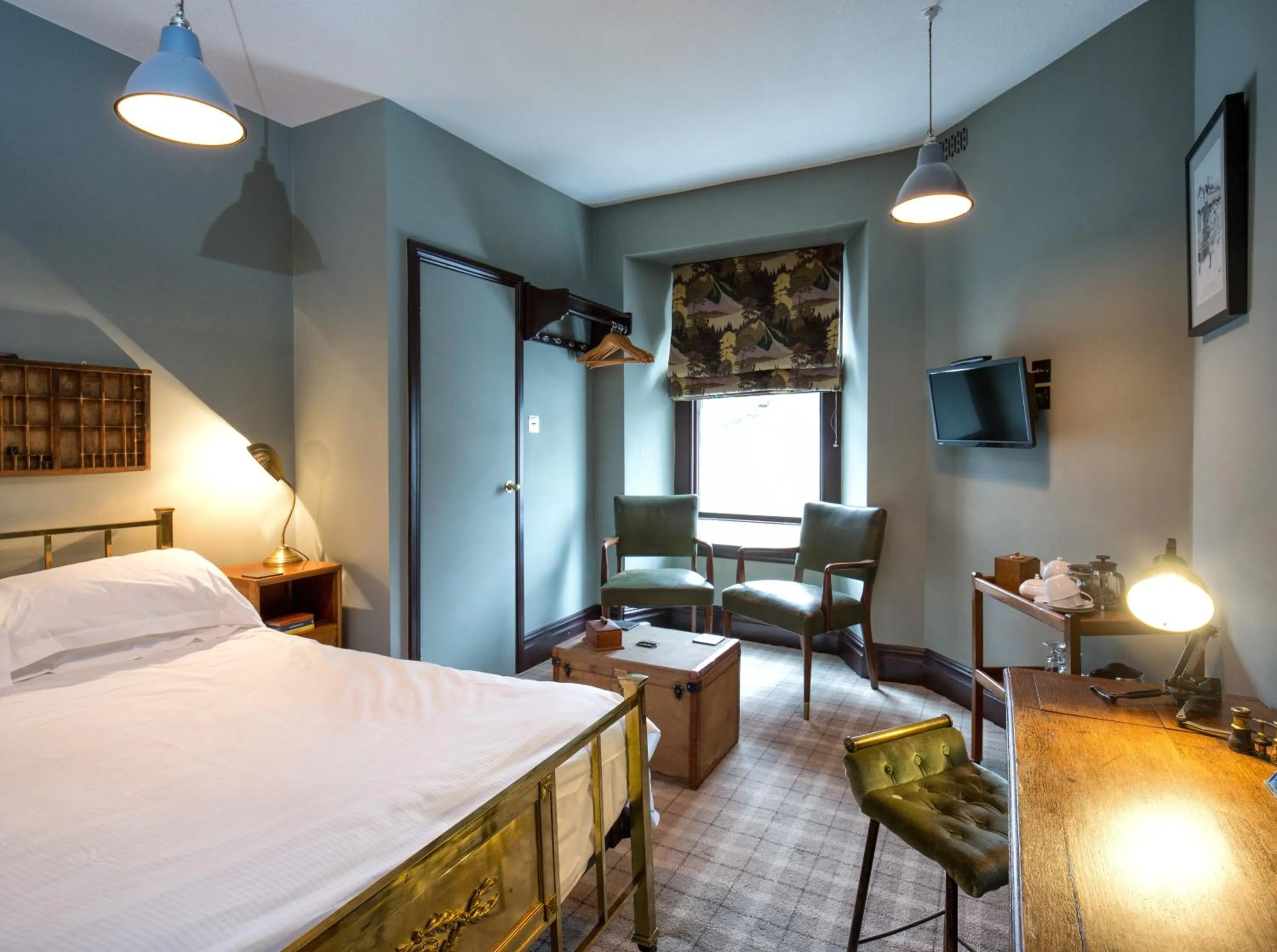 Day, Bed in Rum Doodle, Windermere B&B