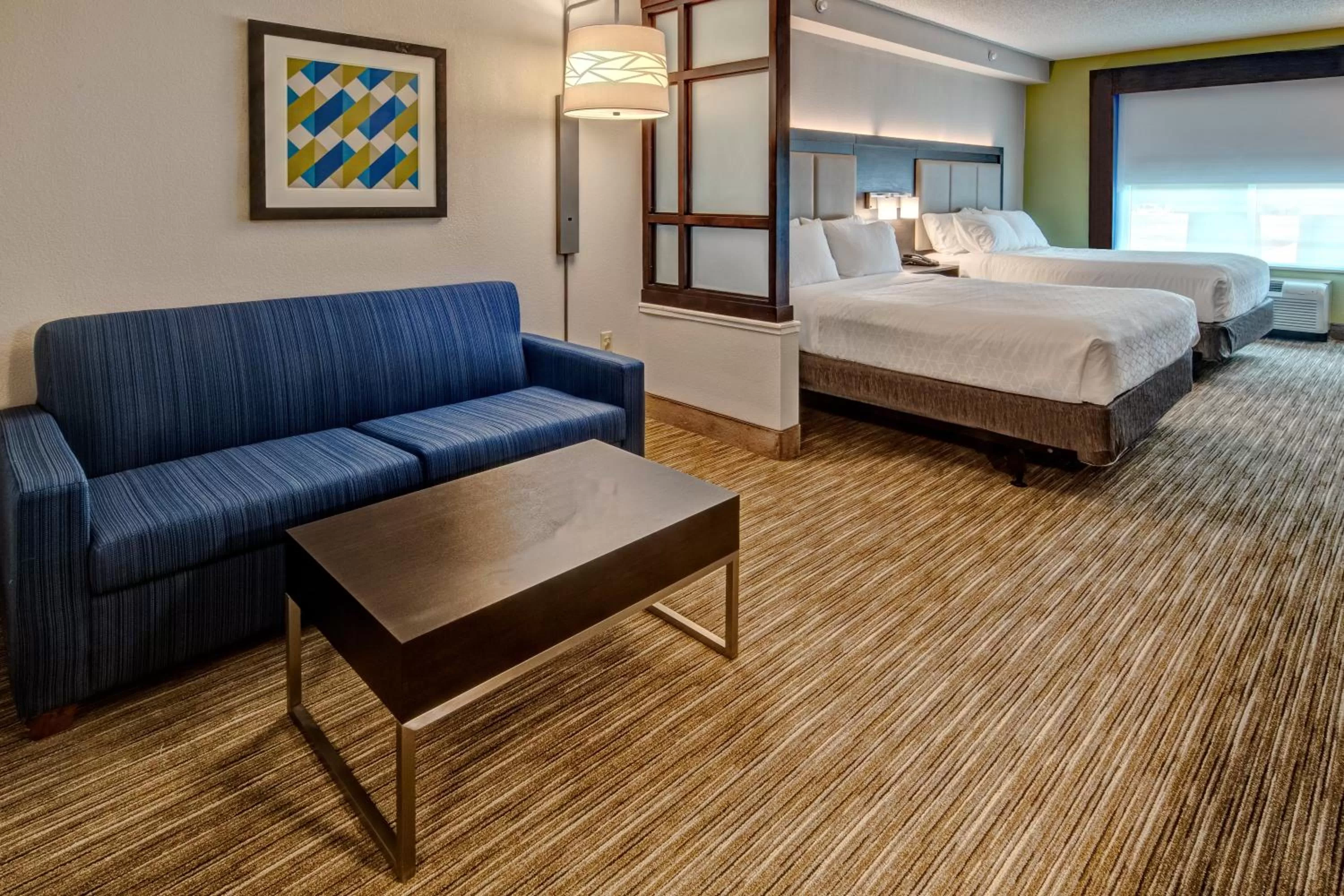 Photo of the whole room, Bed in Holiday Inn Express Hotel & Suites Jackson Northeast by IHG