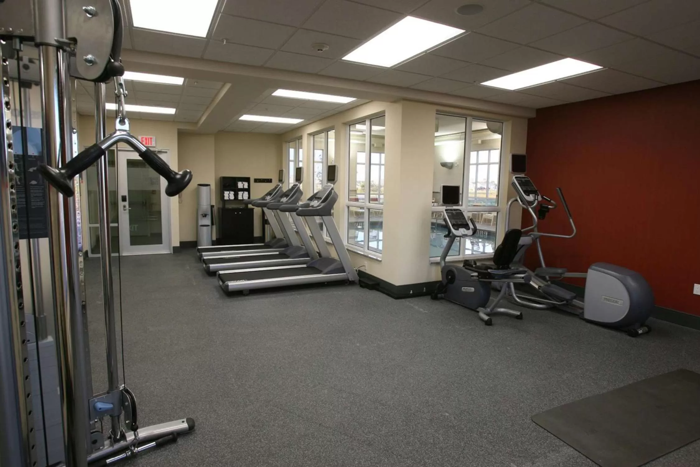 Fitness centre/facilities in Hampton Inn & Suites Red Deer