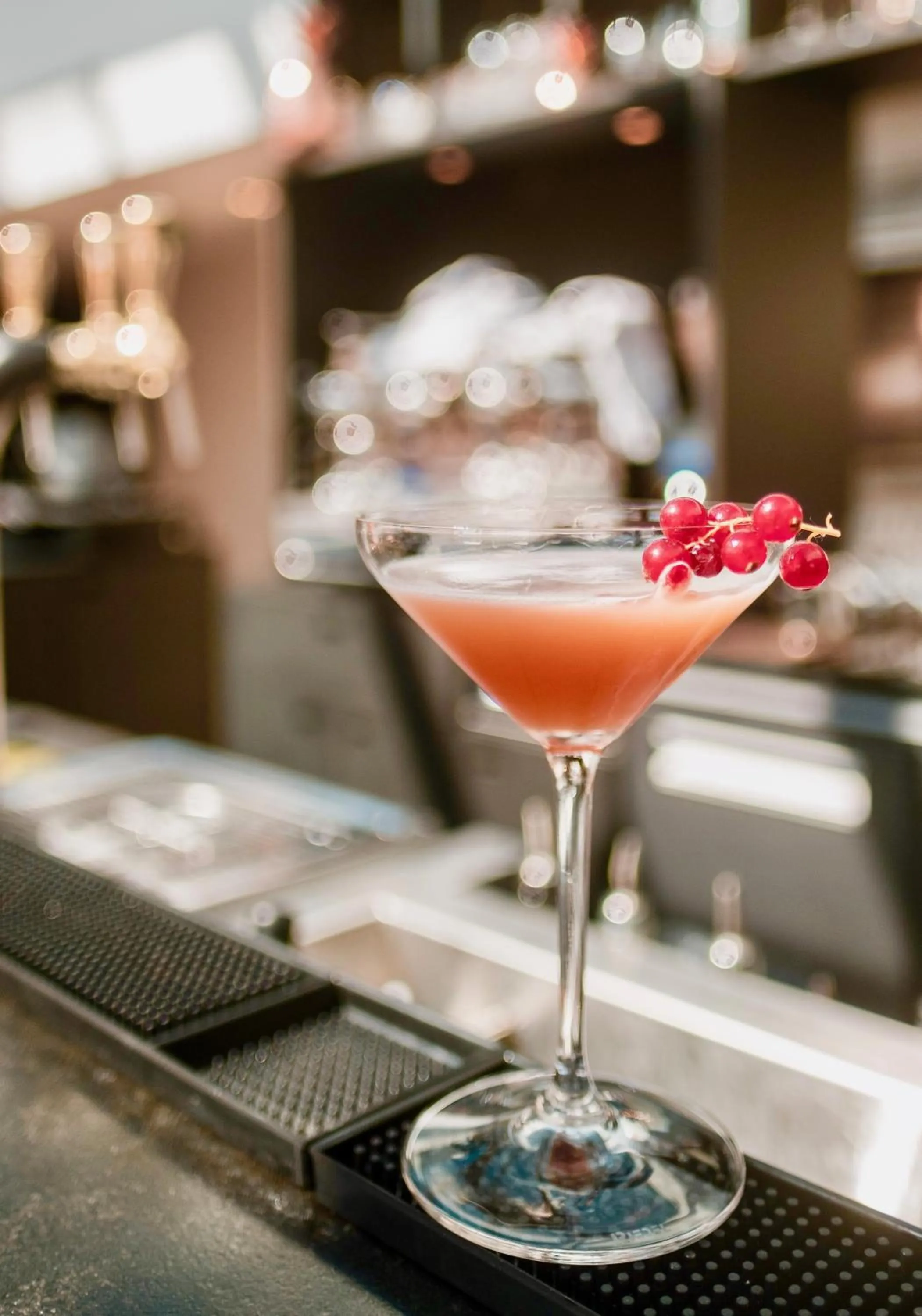 Lounge or bar in Maison Nô - Hôtel et Rooftop