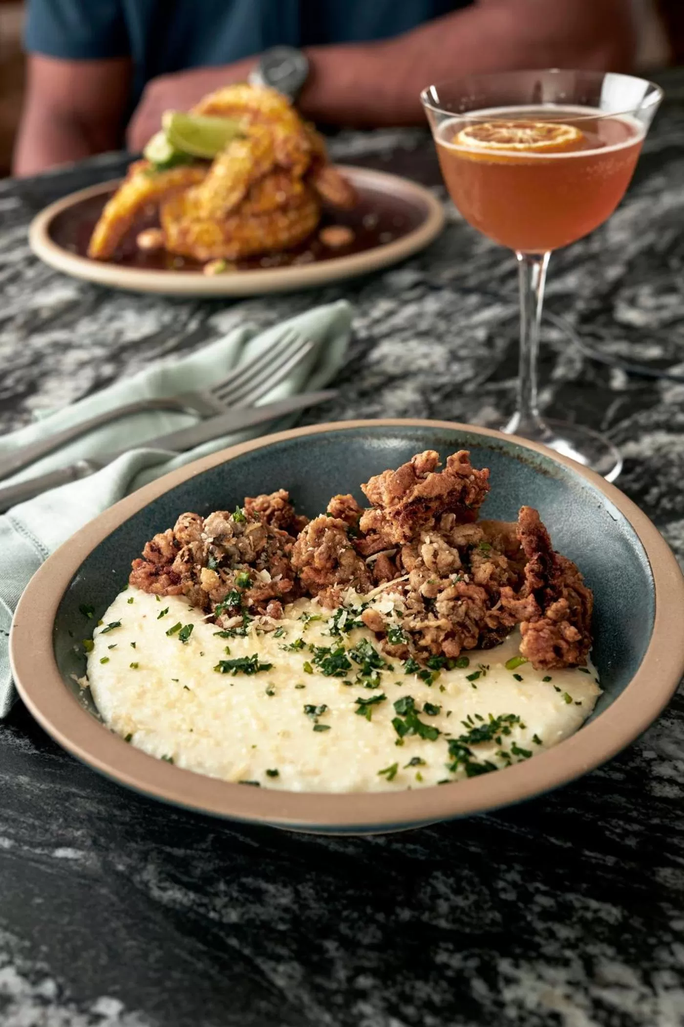 Restaurant/places to eat in The Crimson Jasper