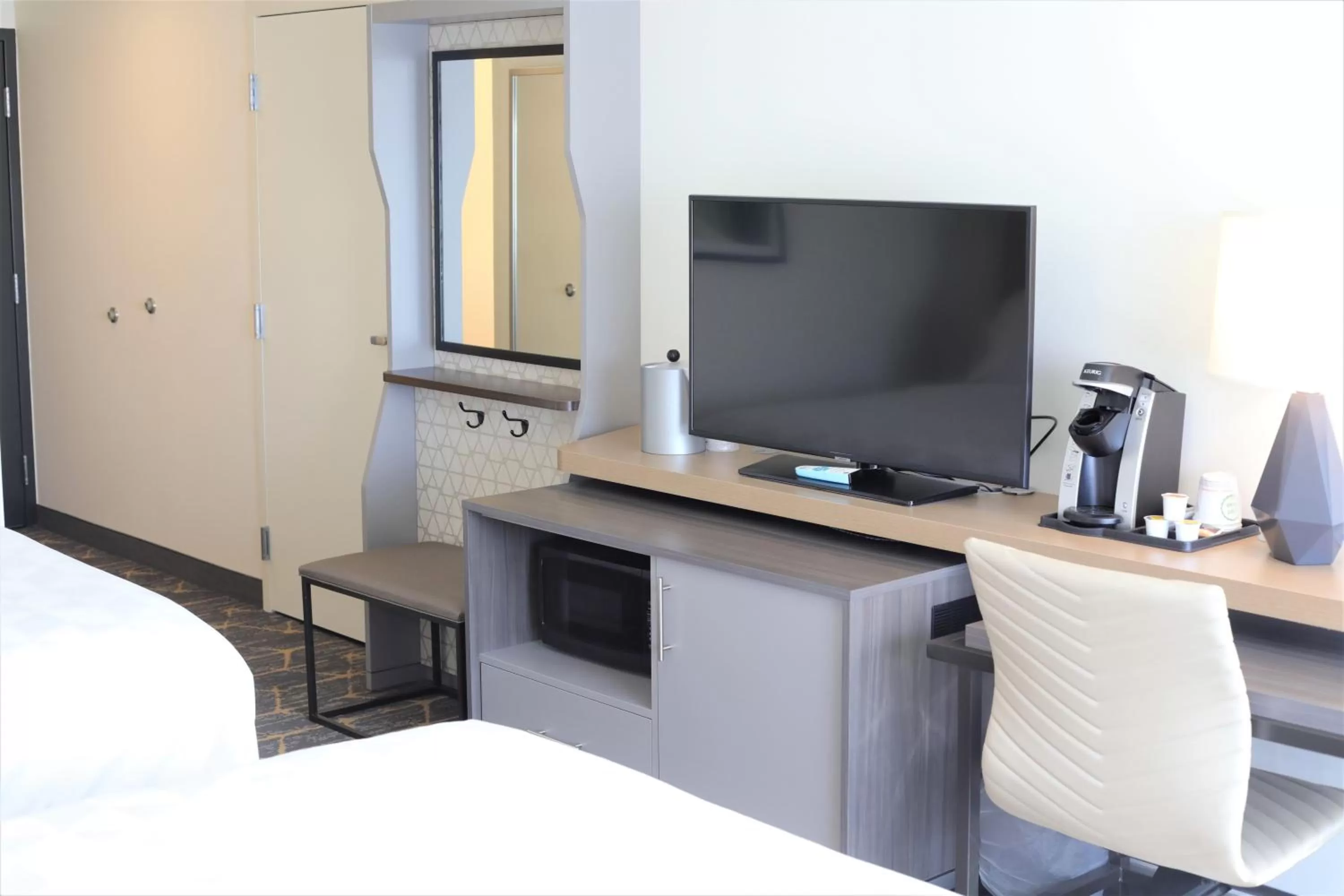 Photo of the whole room in Holiday Inn & Suites St. Cloud by IHG