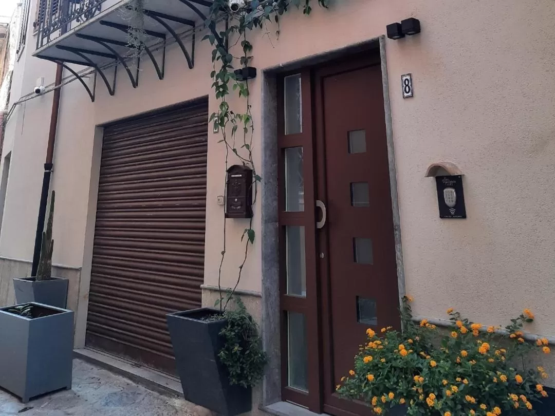 Property building in San Francesco Rooms and Apartment with Terrace in Palermo Locazione Turistica