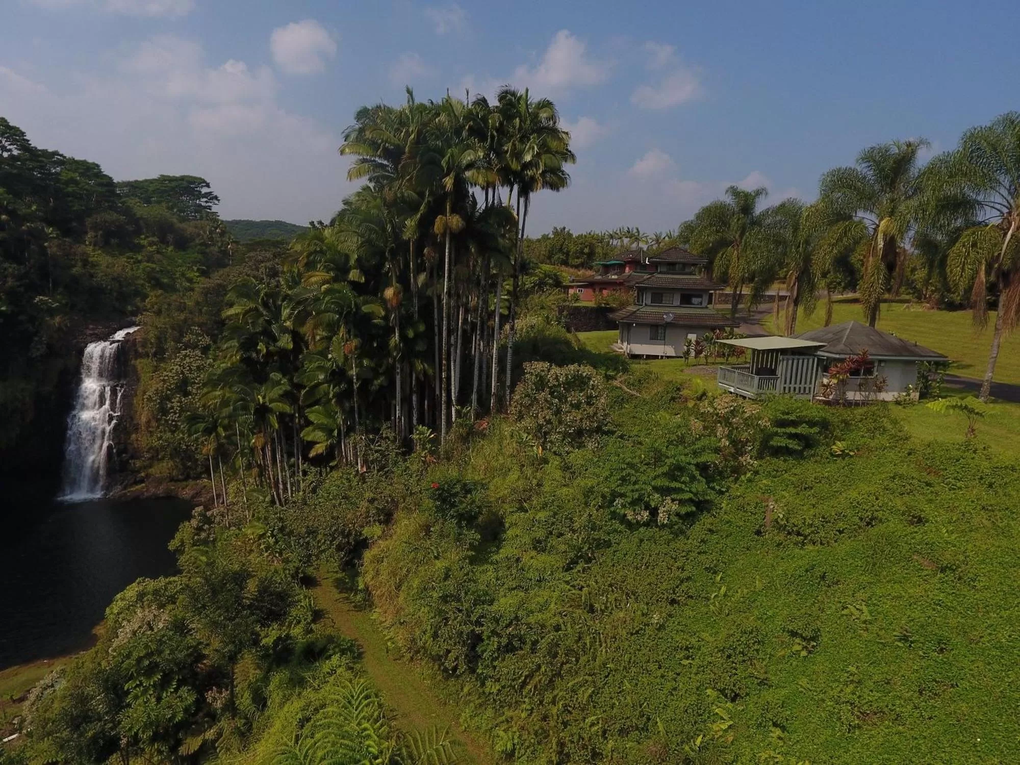 Day in The Inn at Kulaniapia Falls