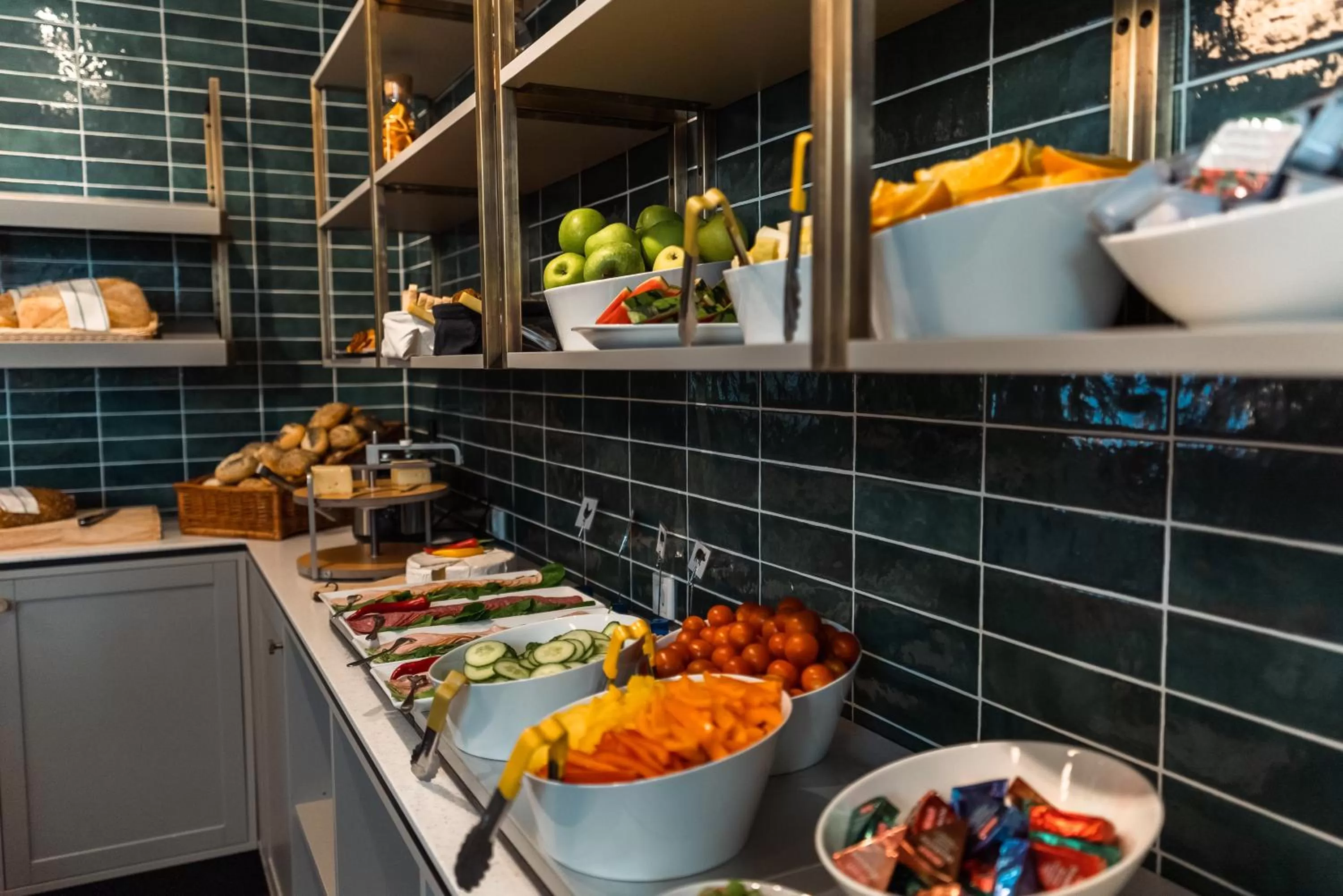 Breakfast in Go Hotel Saga