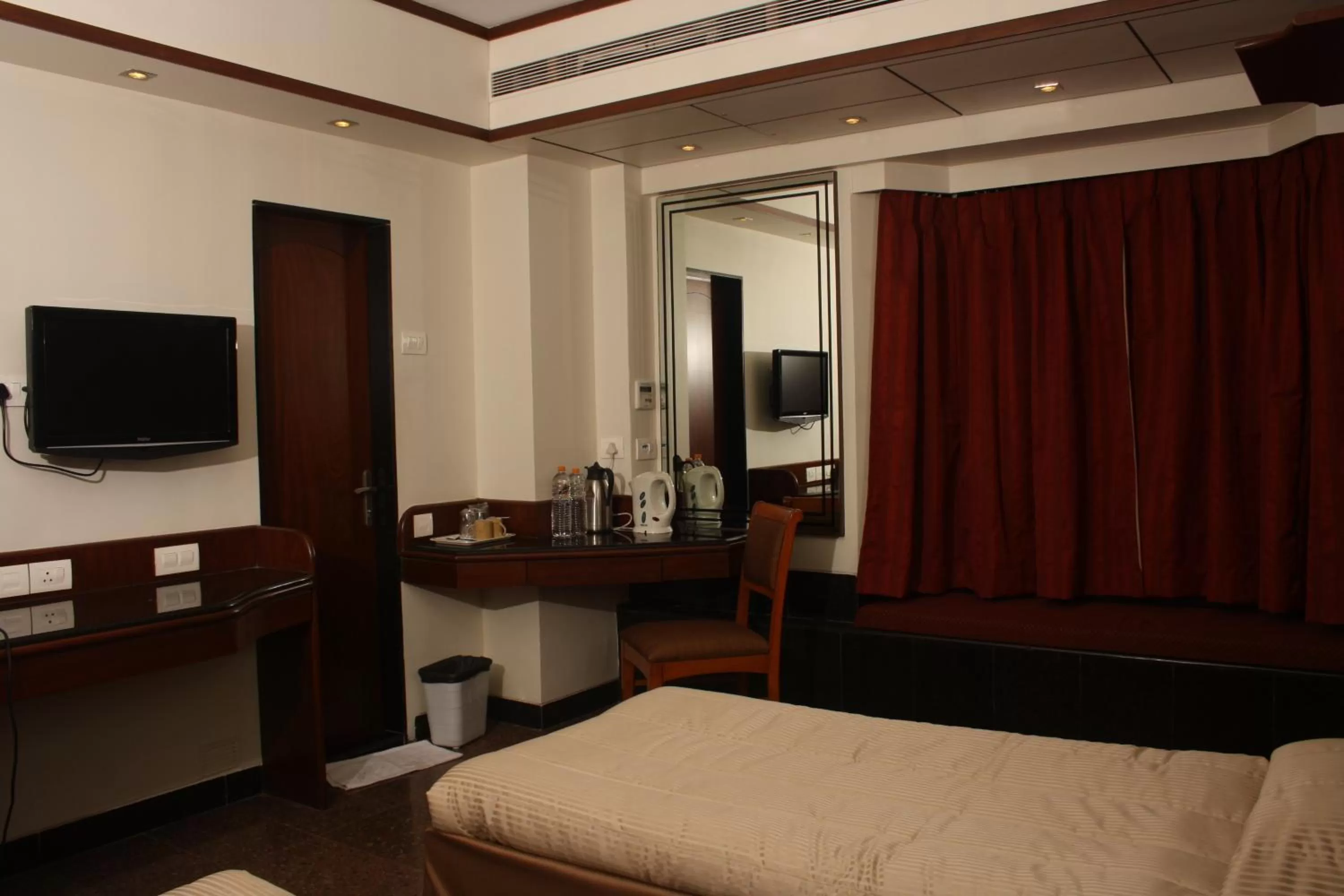 Photo of the whole room, Bed in Hotel Karl Residency