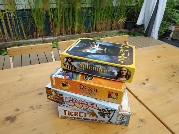 Kinnon Deluxe Hostel Coworking Cafe