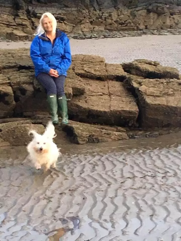 Children in Jacquie's B&B -Dumfries-Room with a view - hot tub