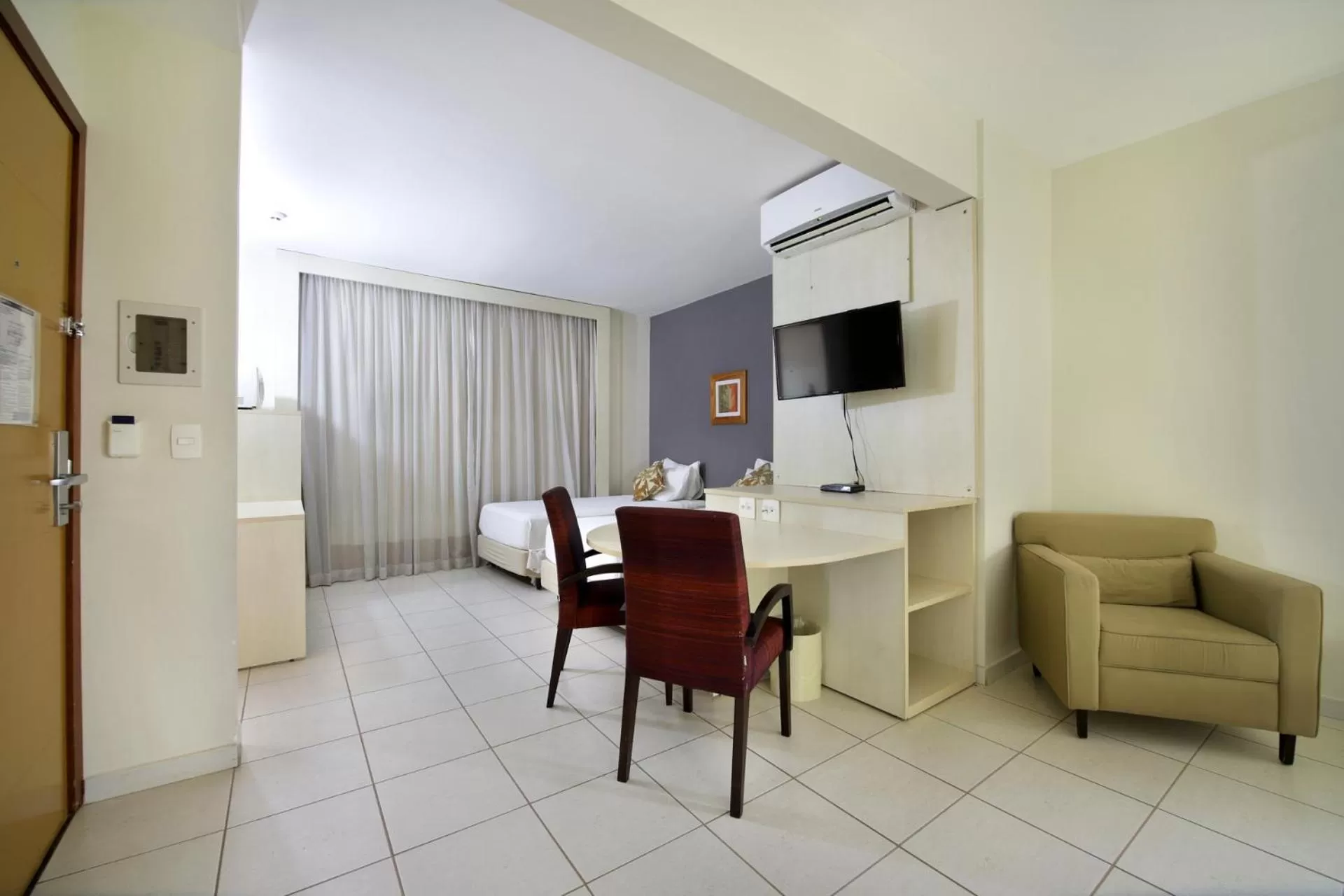 Photo of the whole room in Nobile Inn Executive Ribeirao Preto