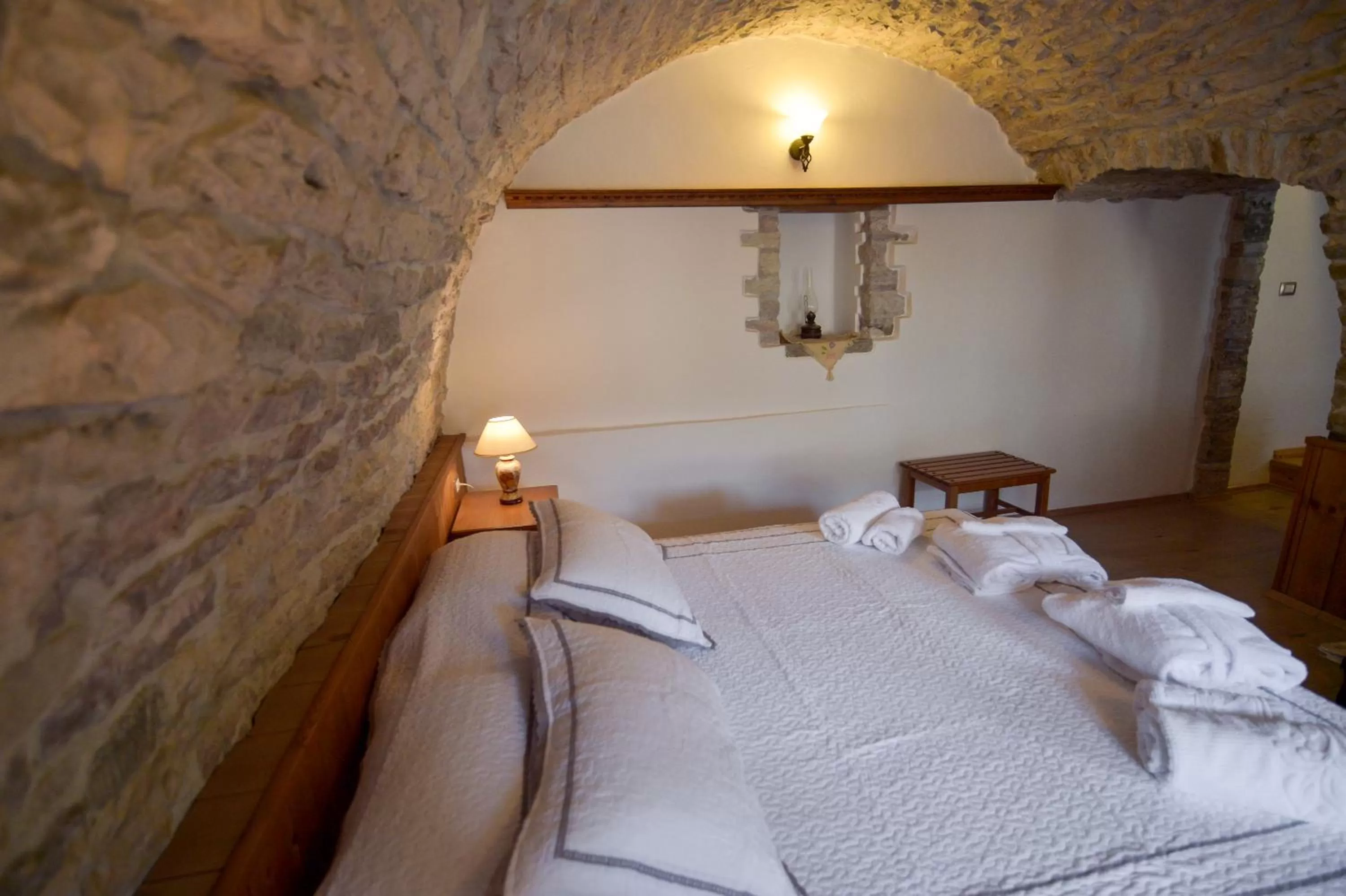 Photo of the whole room, Bed in Hotel Kalemi 2