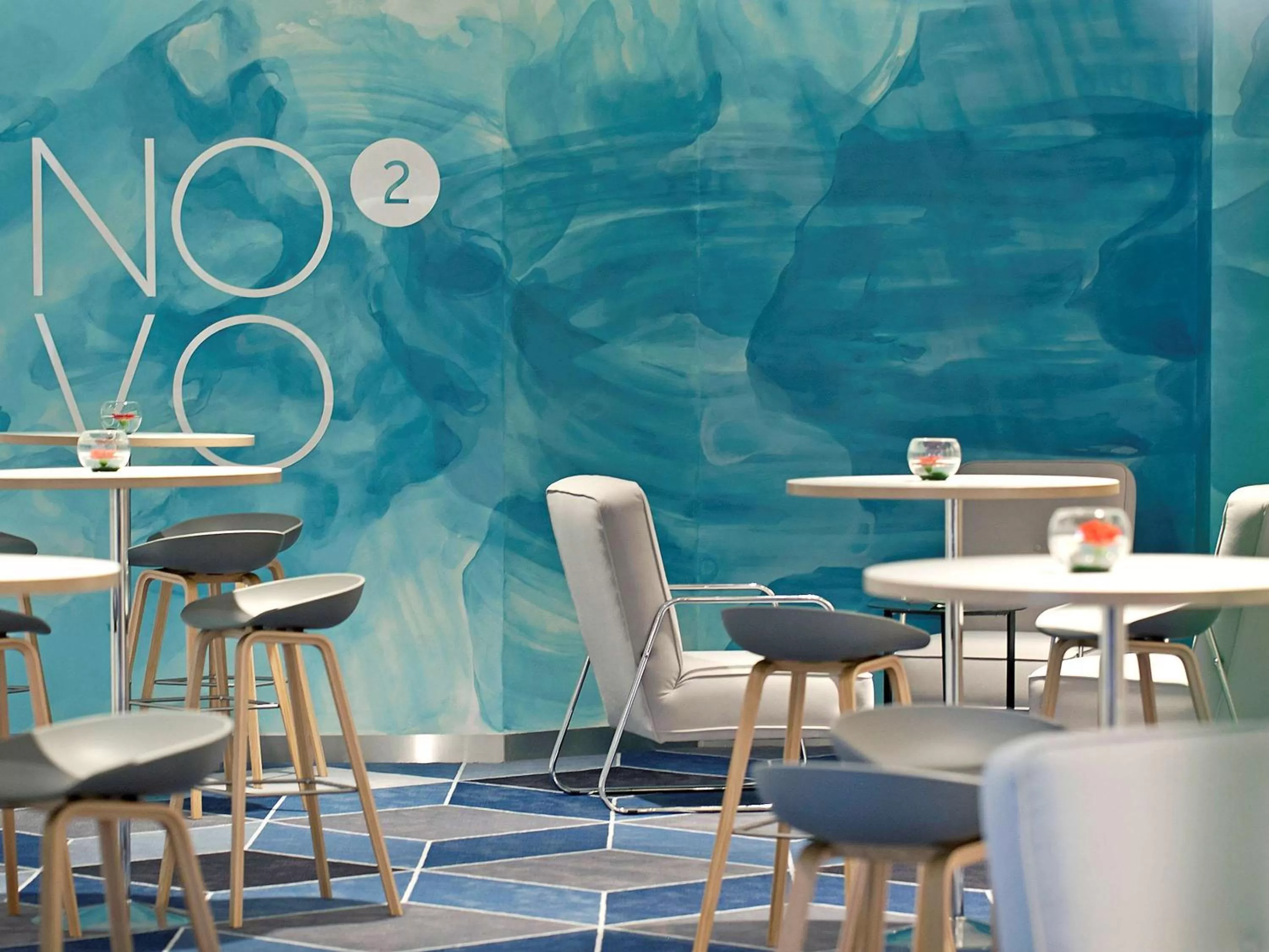 Lounge or bar in Novotel Katowice Centrum