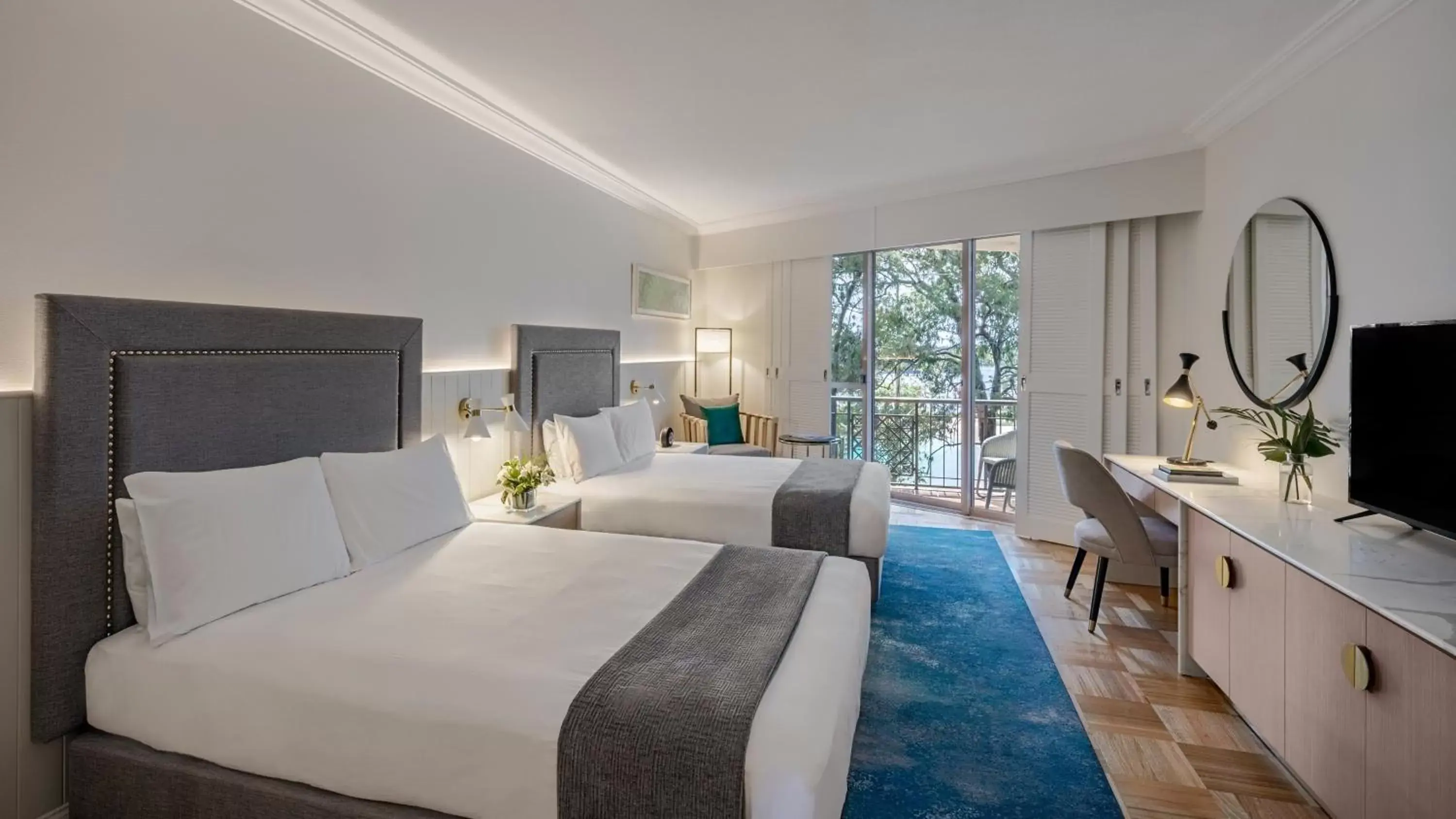 Classic Double Room with Two Double Beds and Lagoon View in InterContinental Sanctuary Cove Resort by IHG Classic Double Room with Two Double Beds and Lagoon View in InterContinental Sanctuary Cove Resort by IHG