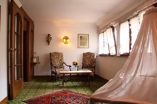 Decorative detail in Schwarzwaldhotel Stollen