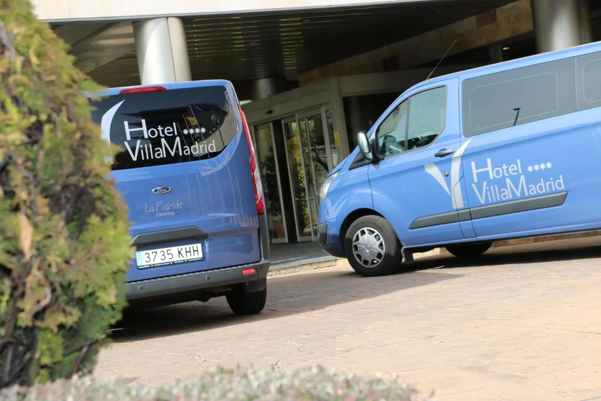 shuttle in Hotel Villamadrid