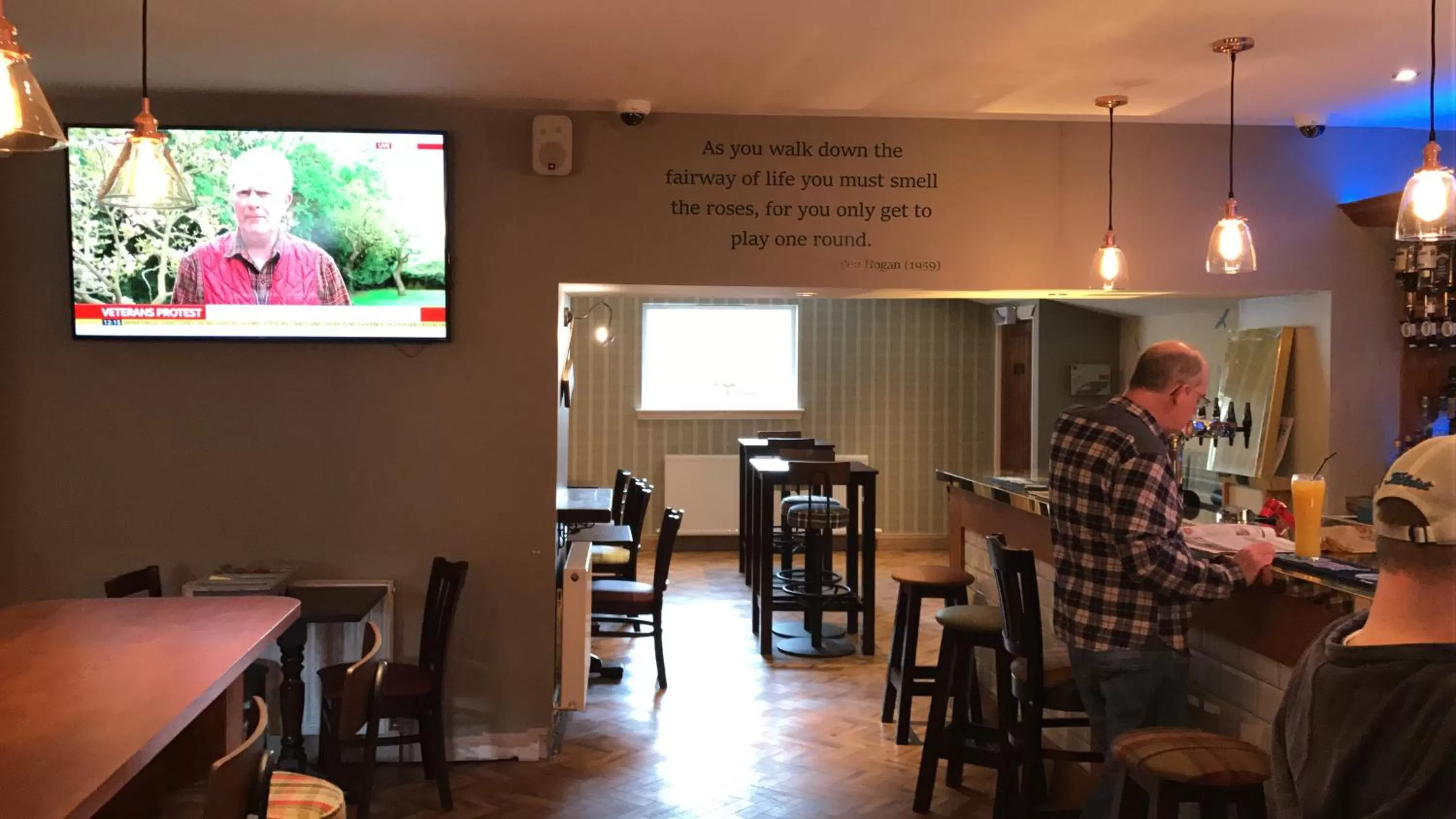 Lounge or bar in 19th Hole Hotel, Carnoustie