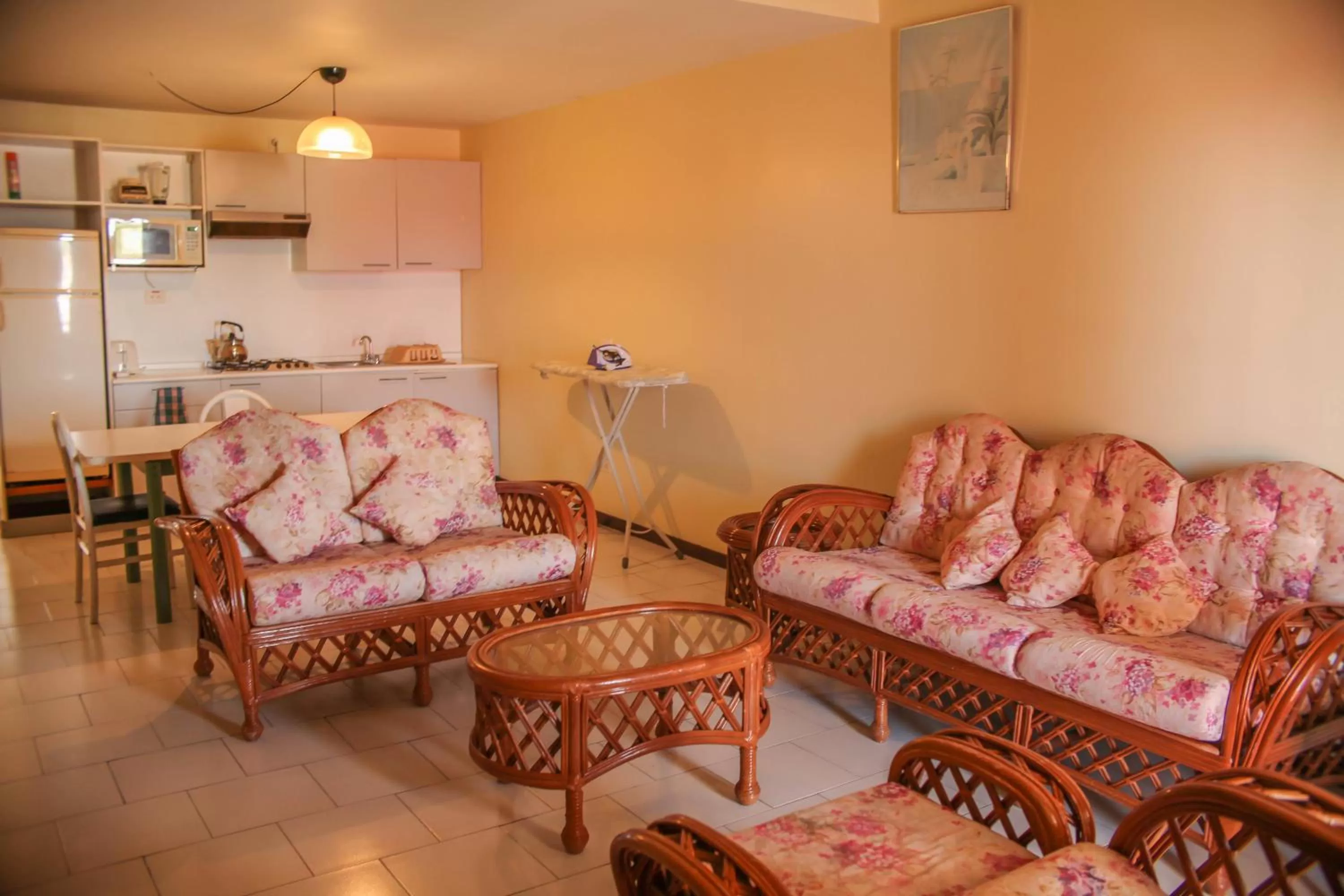 Kitchen or kitchenette in Heritage Hotel