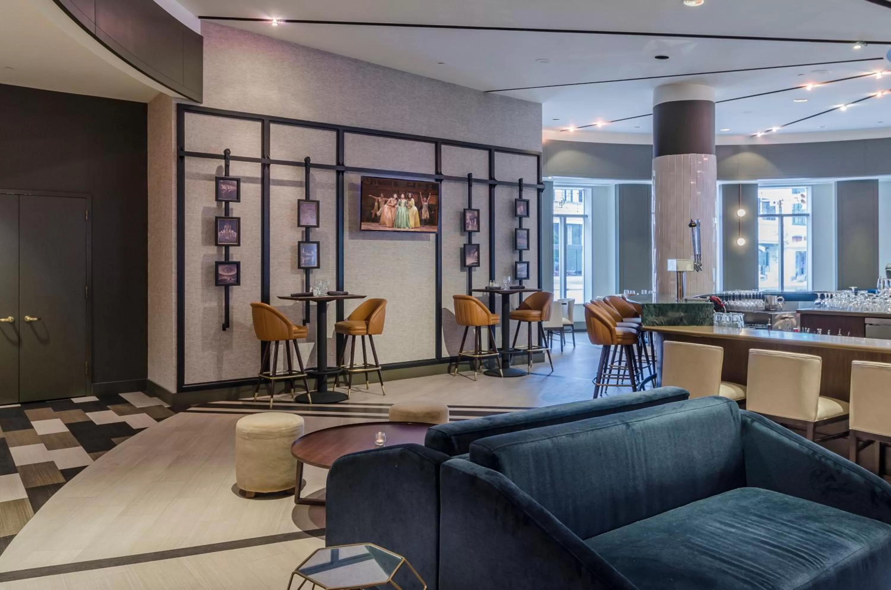 Restaurant/places to eat in Crowne Plaza Cleveland at Playhouse Square by IHG