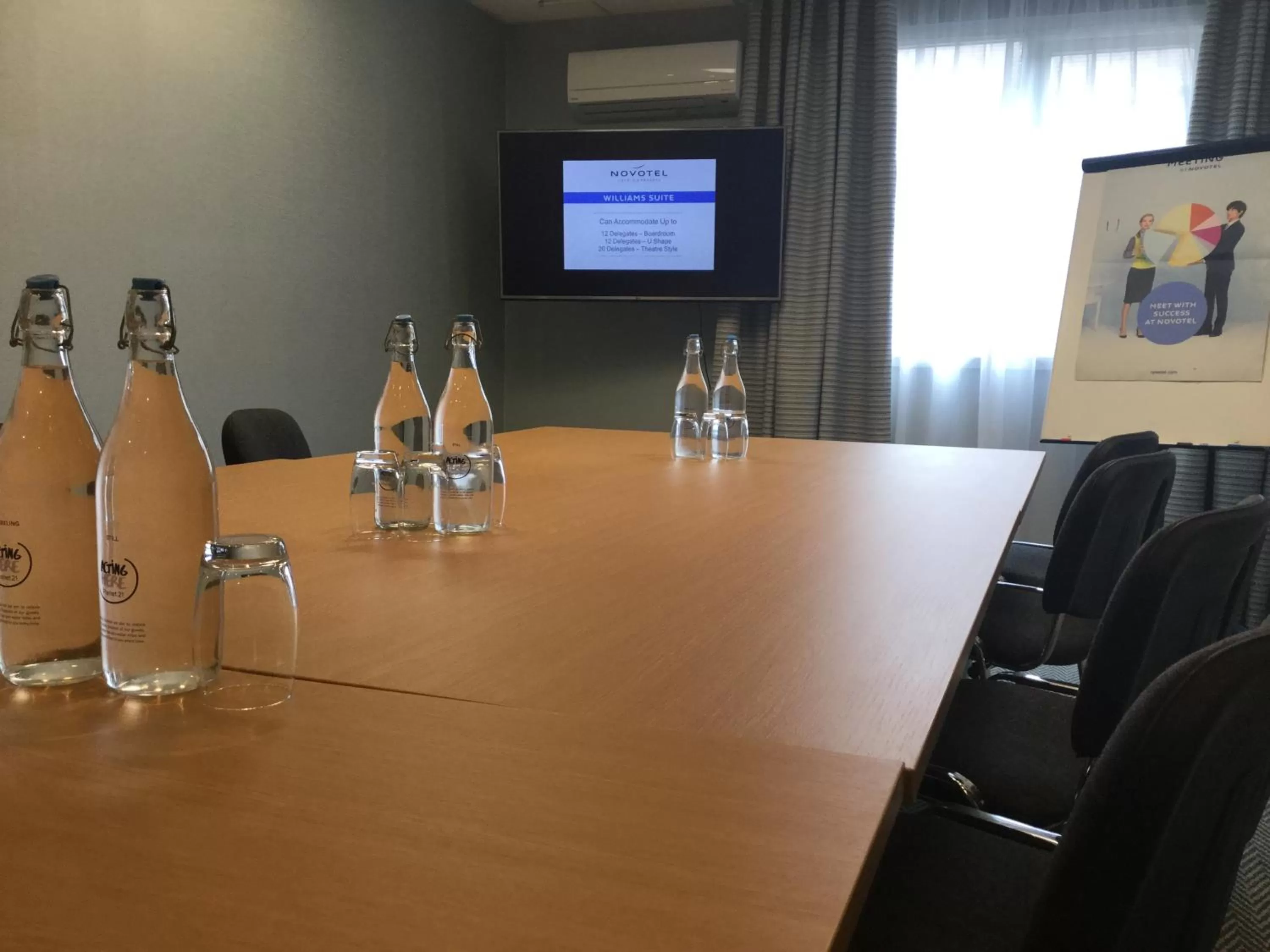Meeting/conference room in Novotel Manchester West