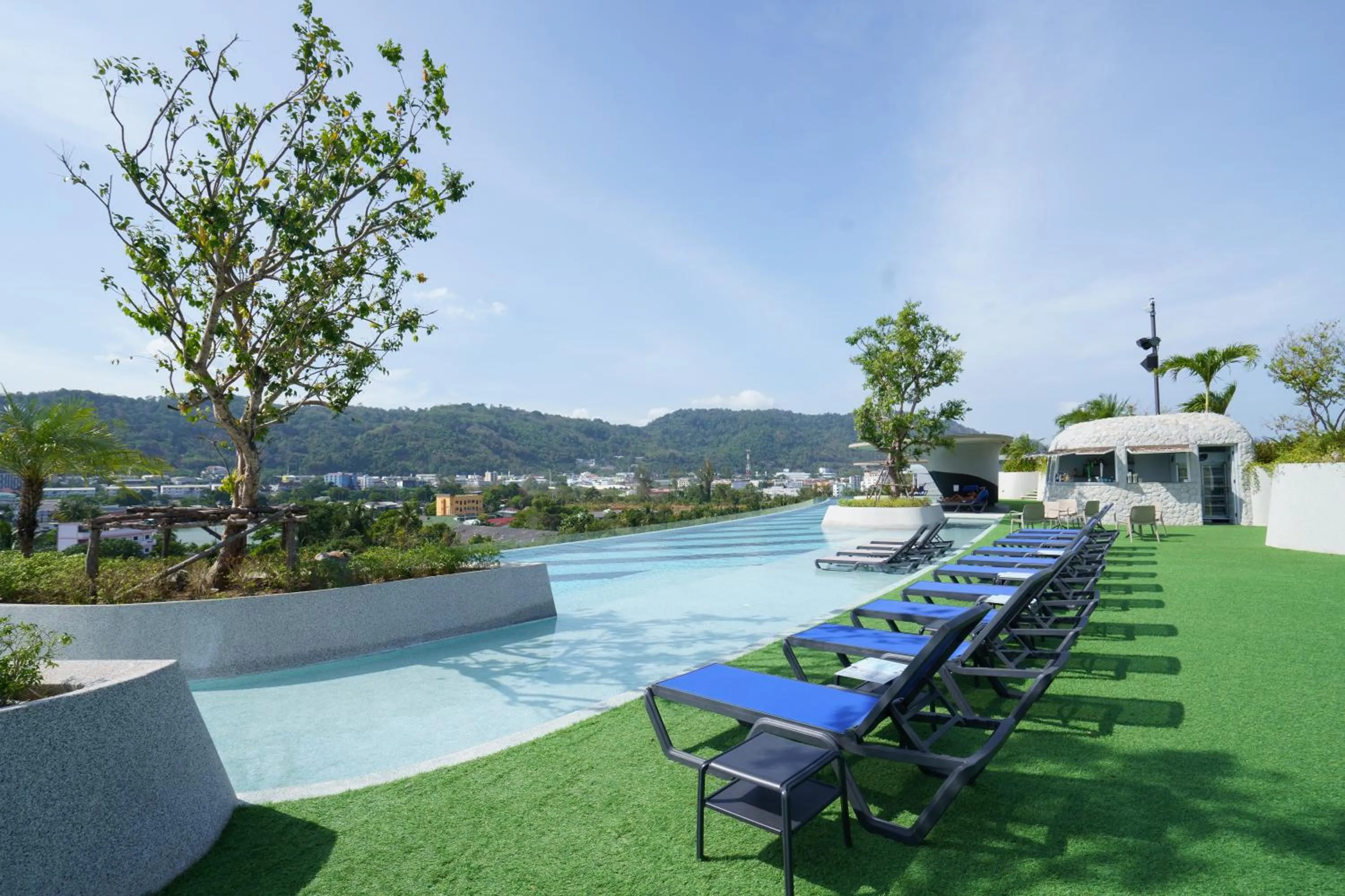 Swimming pool in HOMA Phuket Town